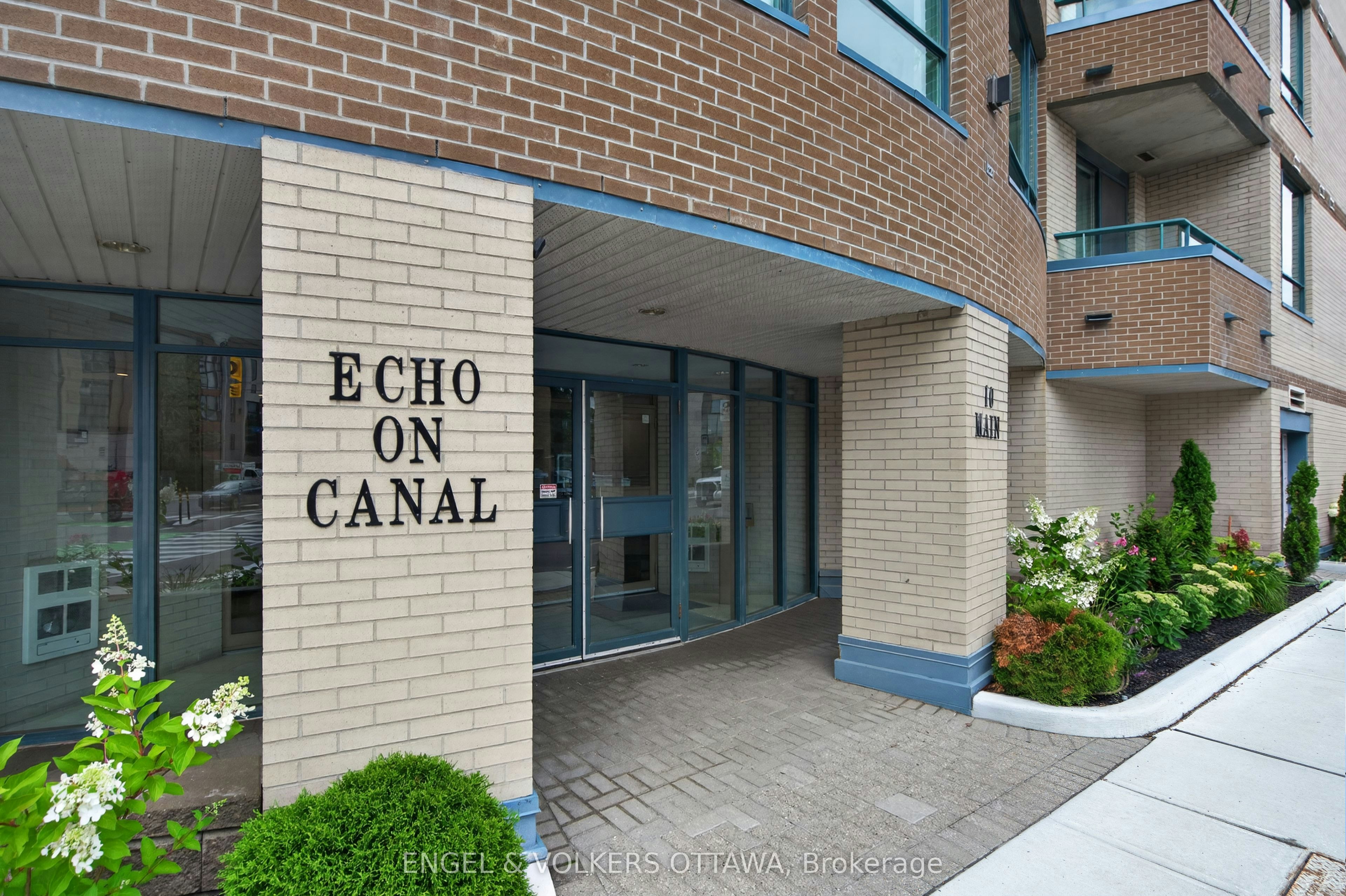 207-10 Main Street, Ottawa, ON, K1S 1M9