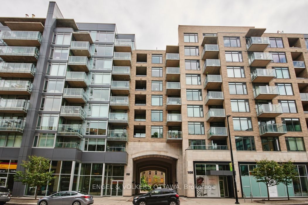 98 Richmond 211 Road, Ottawa, ON, K1Z 0B2