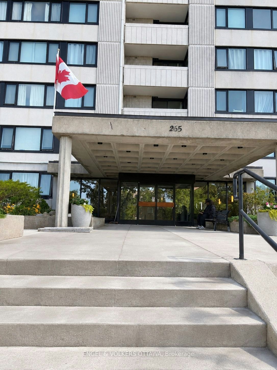 1005-265 Poulin Avenue, Ottawa, ON, K2B 7Y8