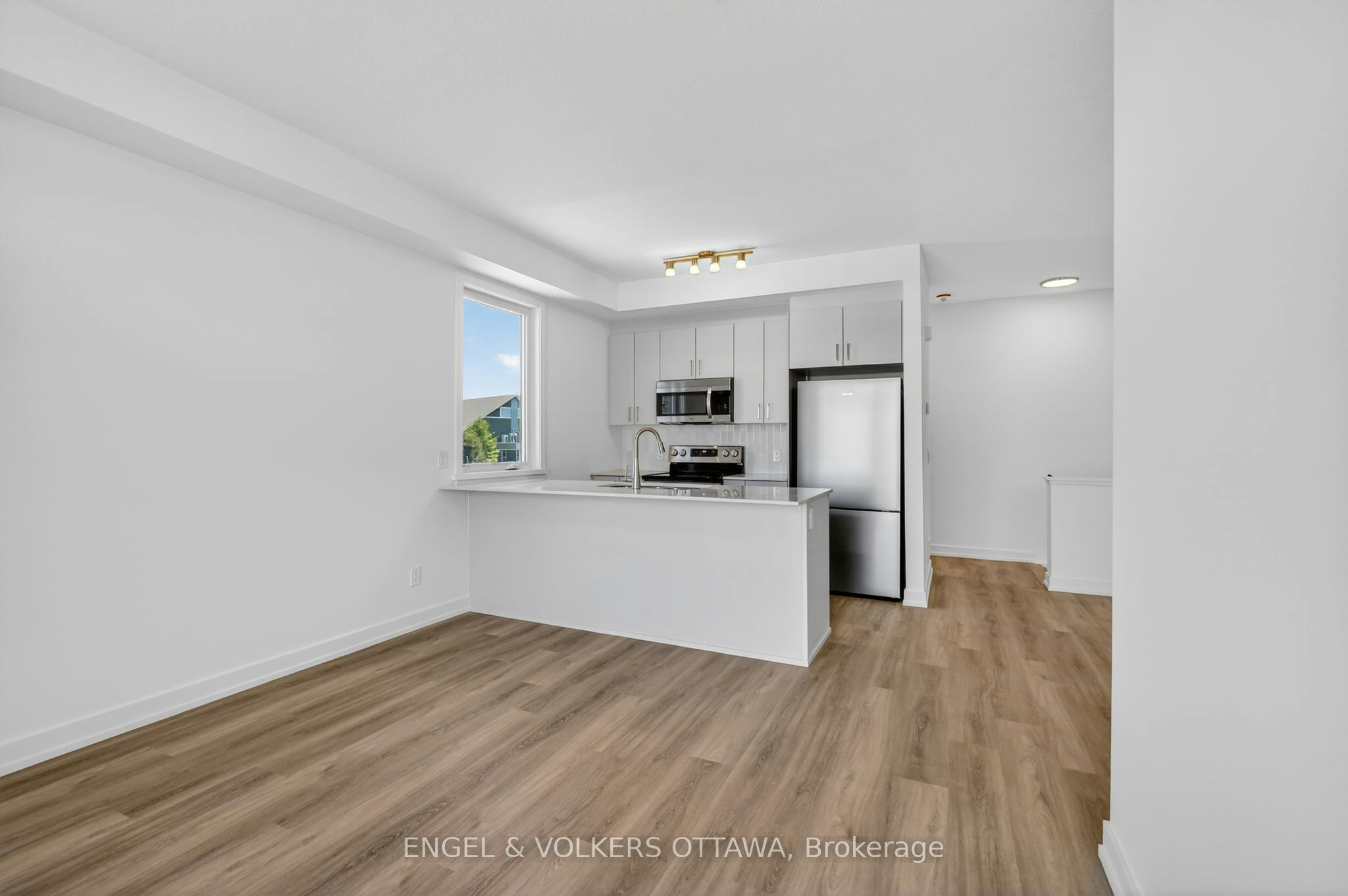 138 Stardust Private, Ottawa, ON, K1T 3W6 - 12