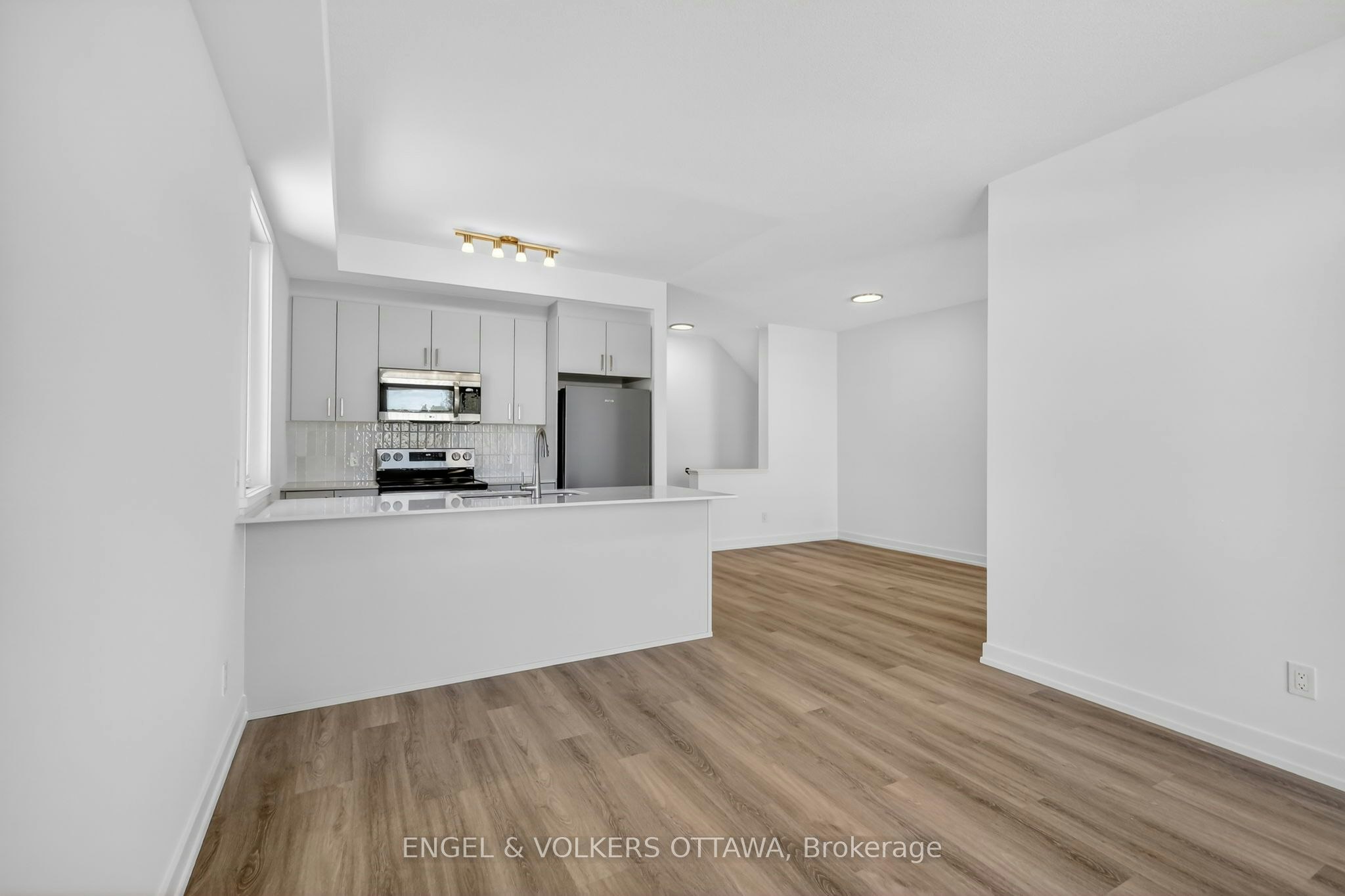 138 Stardust Private, Ottawa, ON, K1T 3W6 - 13
