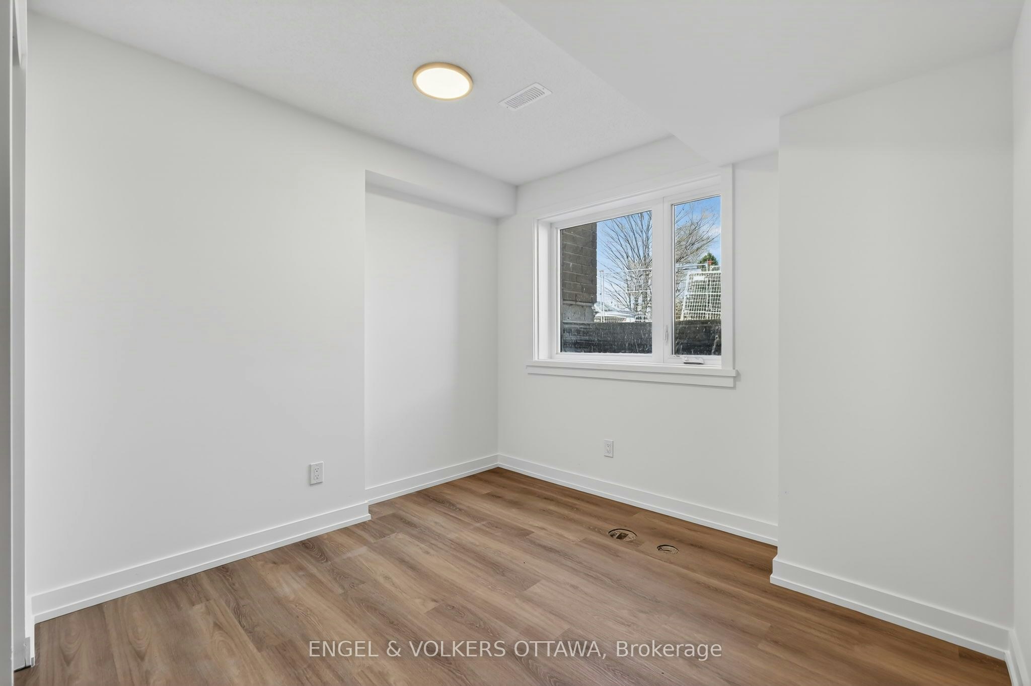 138 Stardust Private, Ottawa, ON, K1T 3W6 - 32