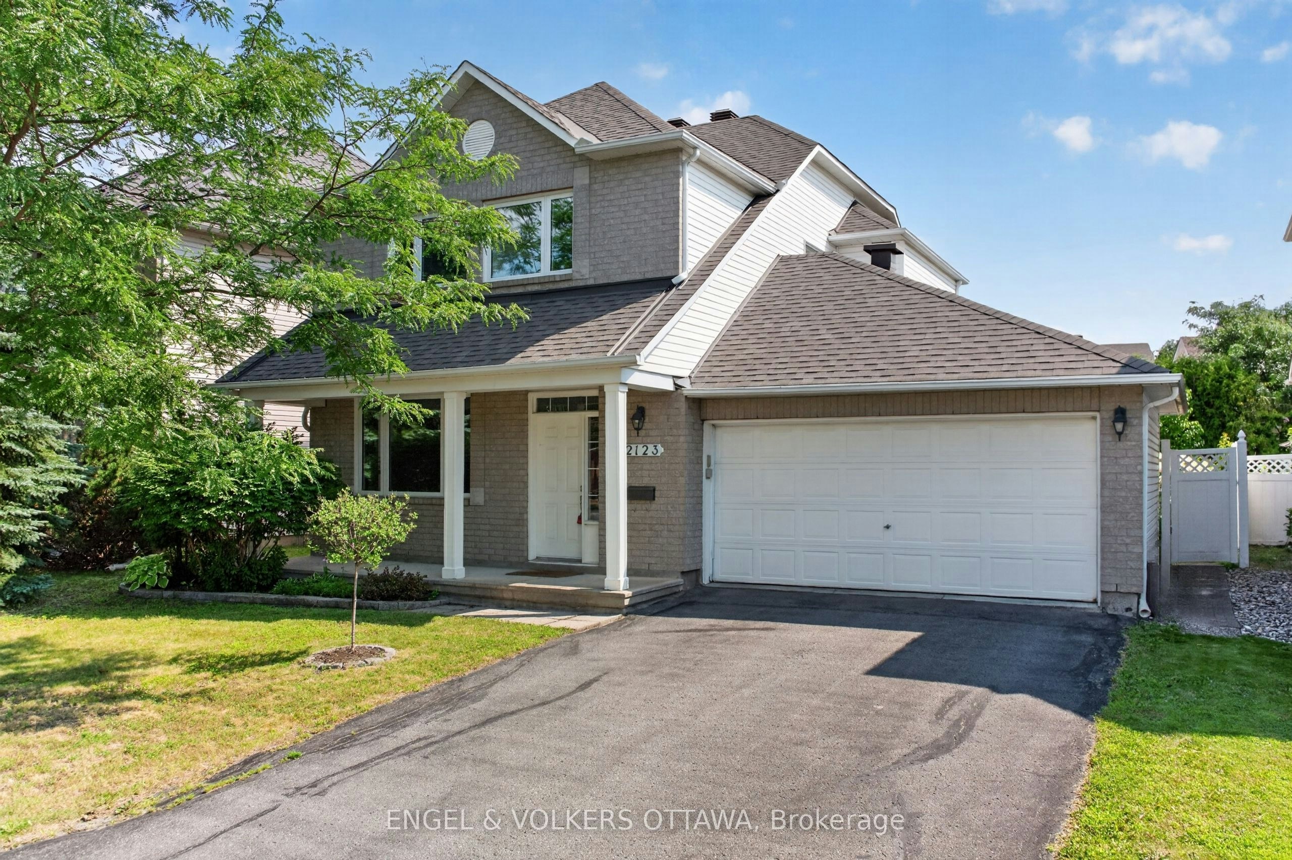 2123 Esprit Drive, Ottawa, ON, K4A 4K2 - 2