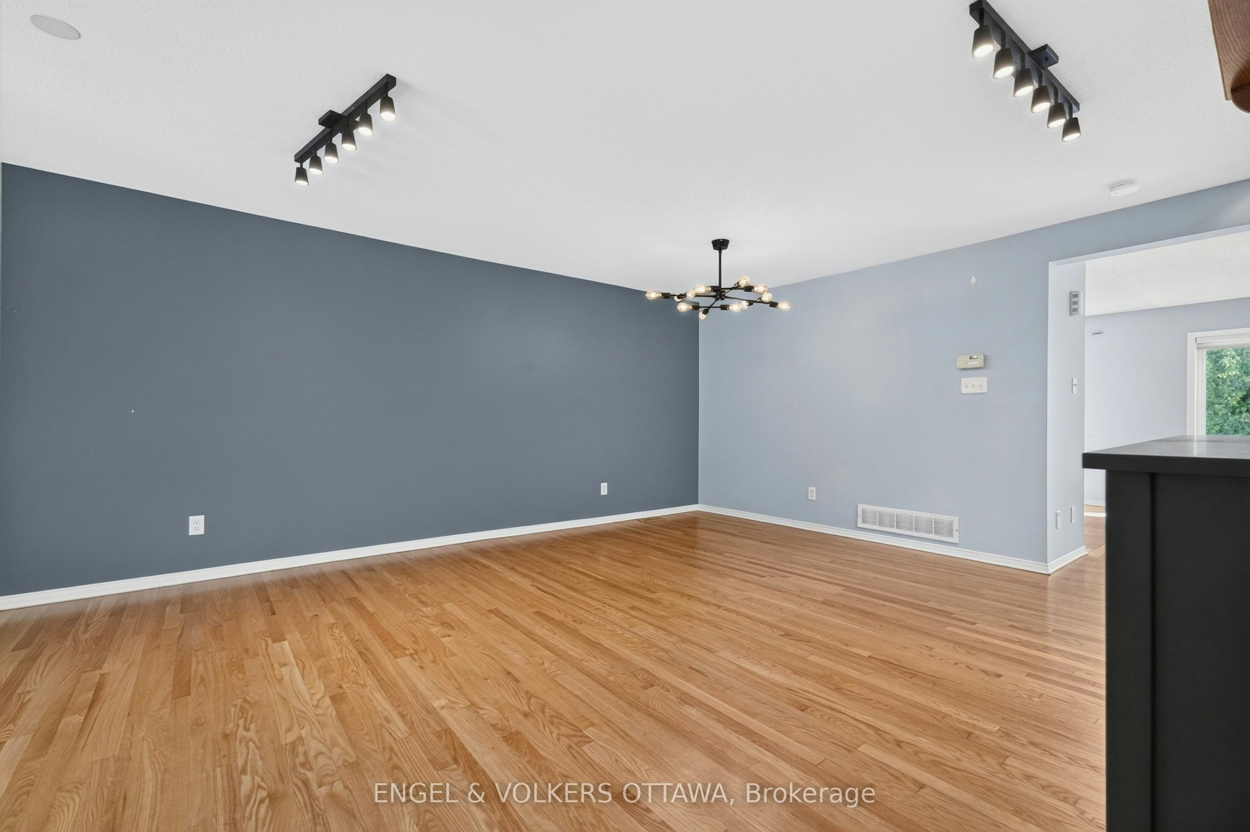 2123 Esprit Drive, Ottawa, ON, K4A 4K2 - 6