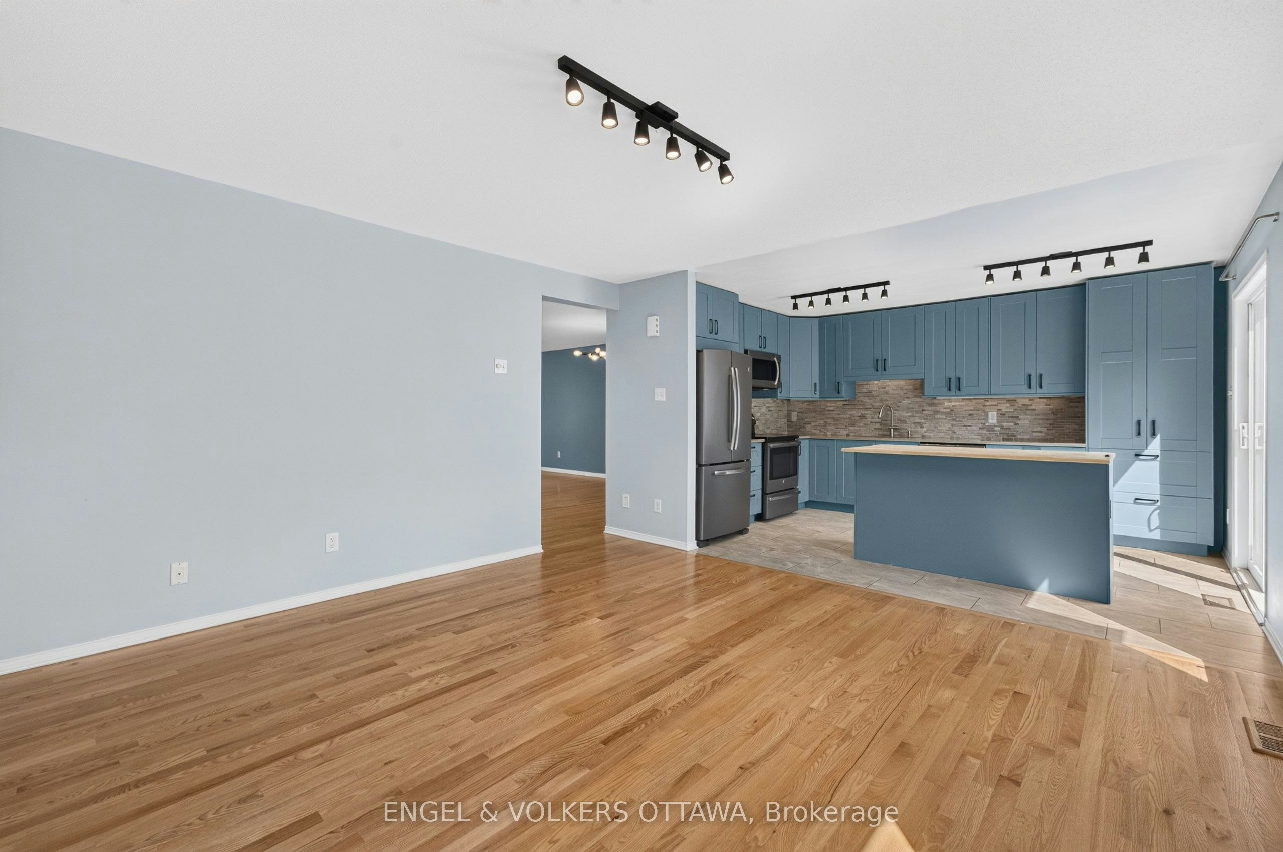 2123 Esprit Drive, Ottawa, ON, K4A 4K2 - 14
