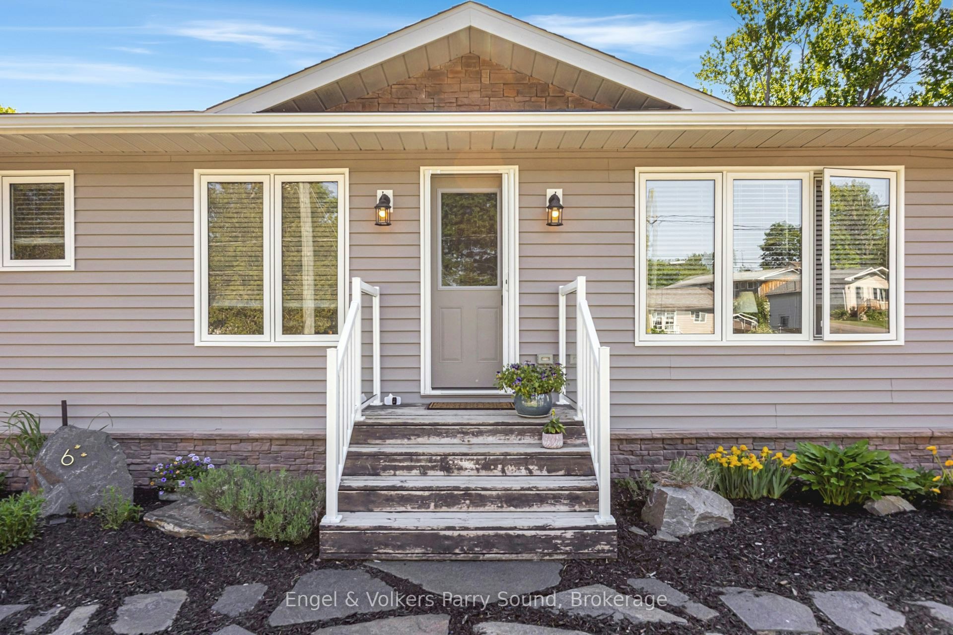A-6 Lawrence Street, Parry Sound, ON, P2A 2E2 - 5