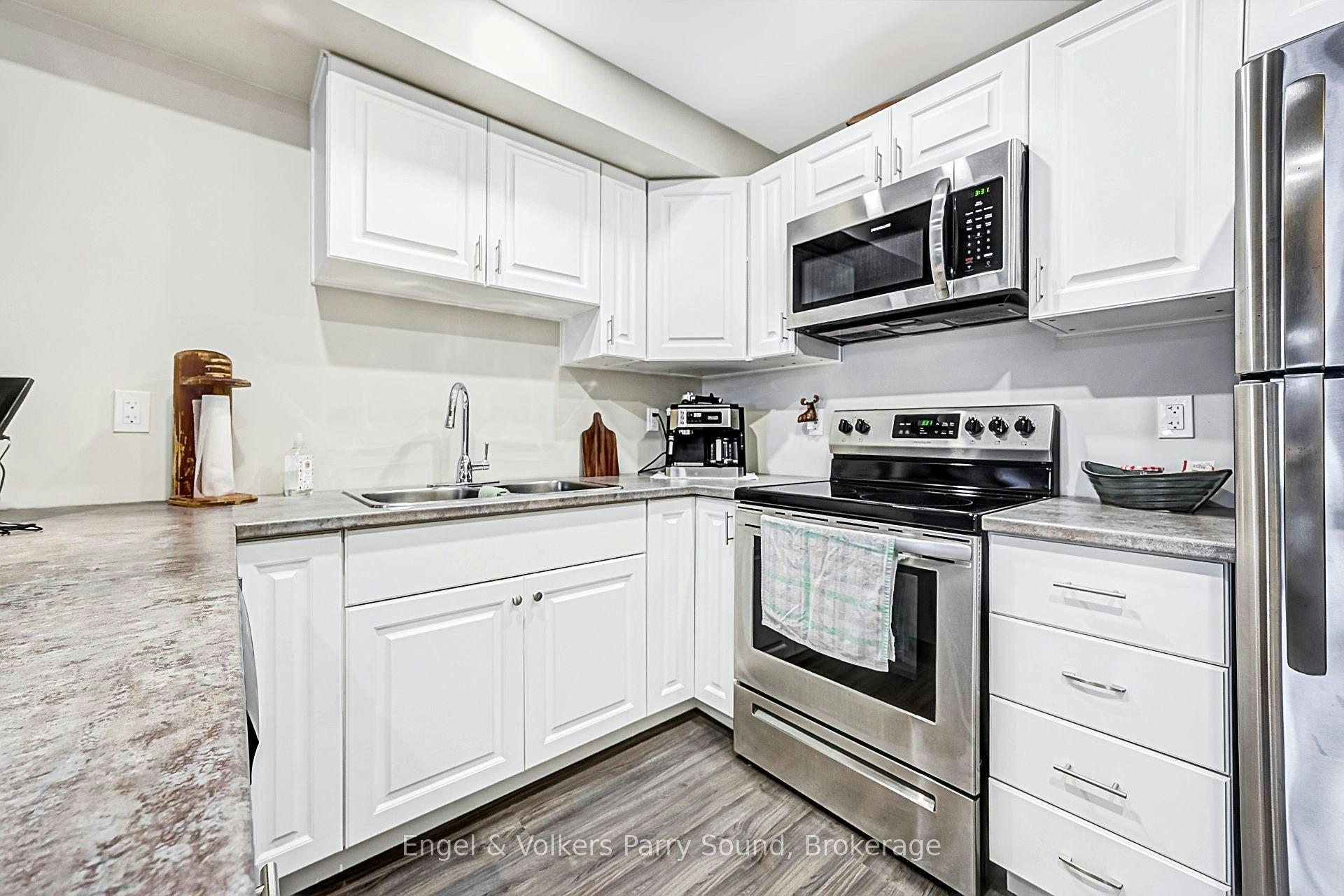 B-6 Lawrence Street, Parry Sound, ON, P2A 2E2 - 9