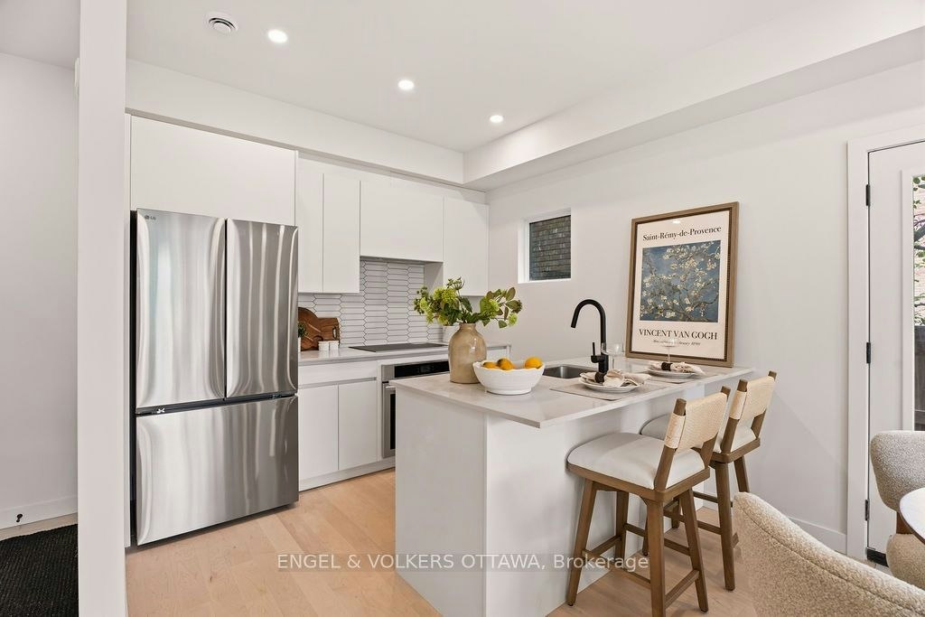 B-47 Fairmont Avenue, Ottawa, ON, K1Y 1X4 - 3