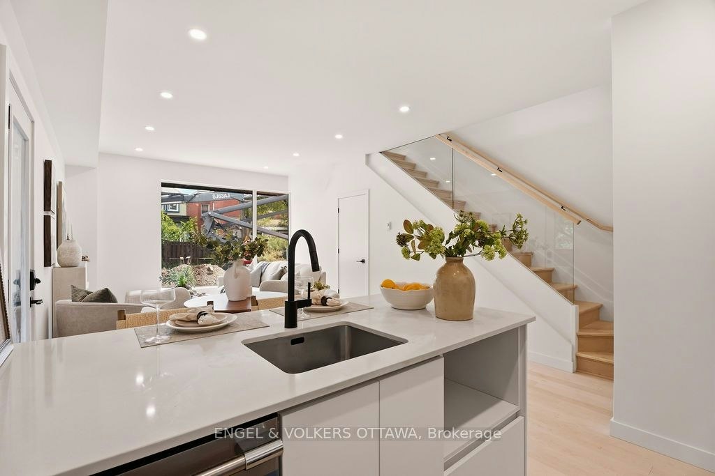 B-47 Fairmont Avenue, Ottawa, ON, K1Y 1X4 - 7