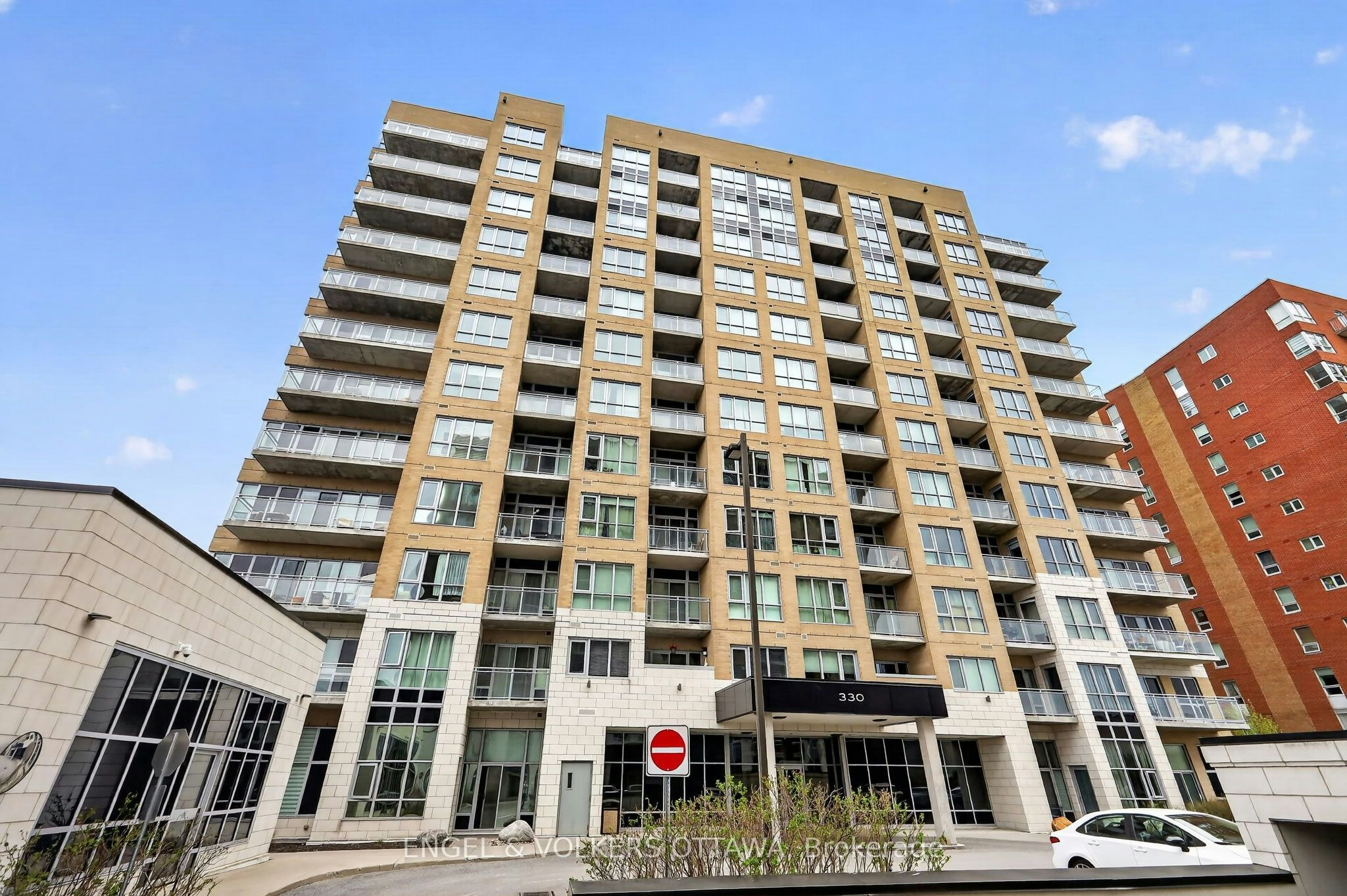 711-330 Titan Private, Ottawa, ON, K2G 1G3