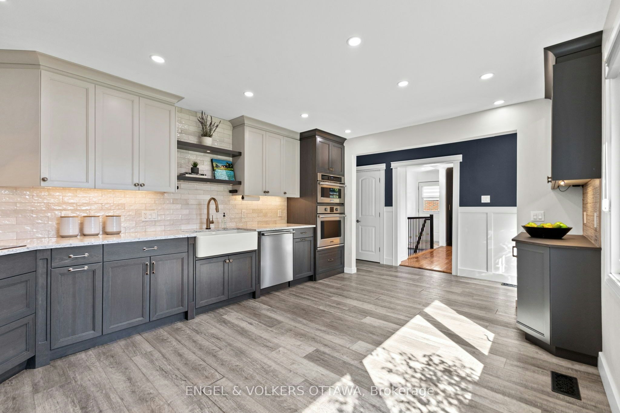 855 Weston Drive, Ottawa, ON, K1G 1W5 - 7