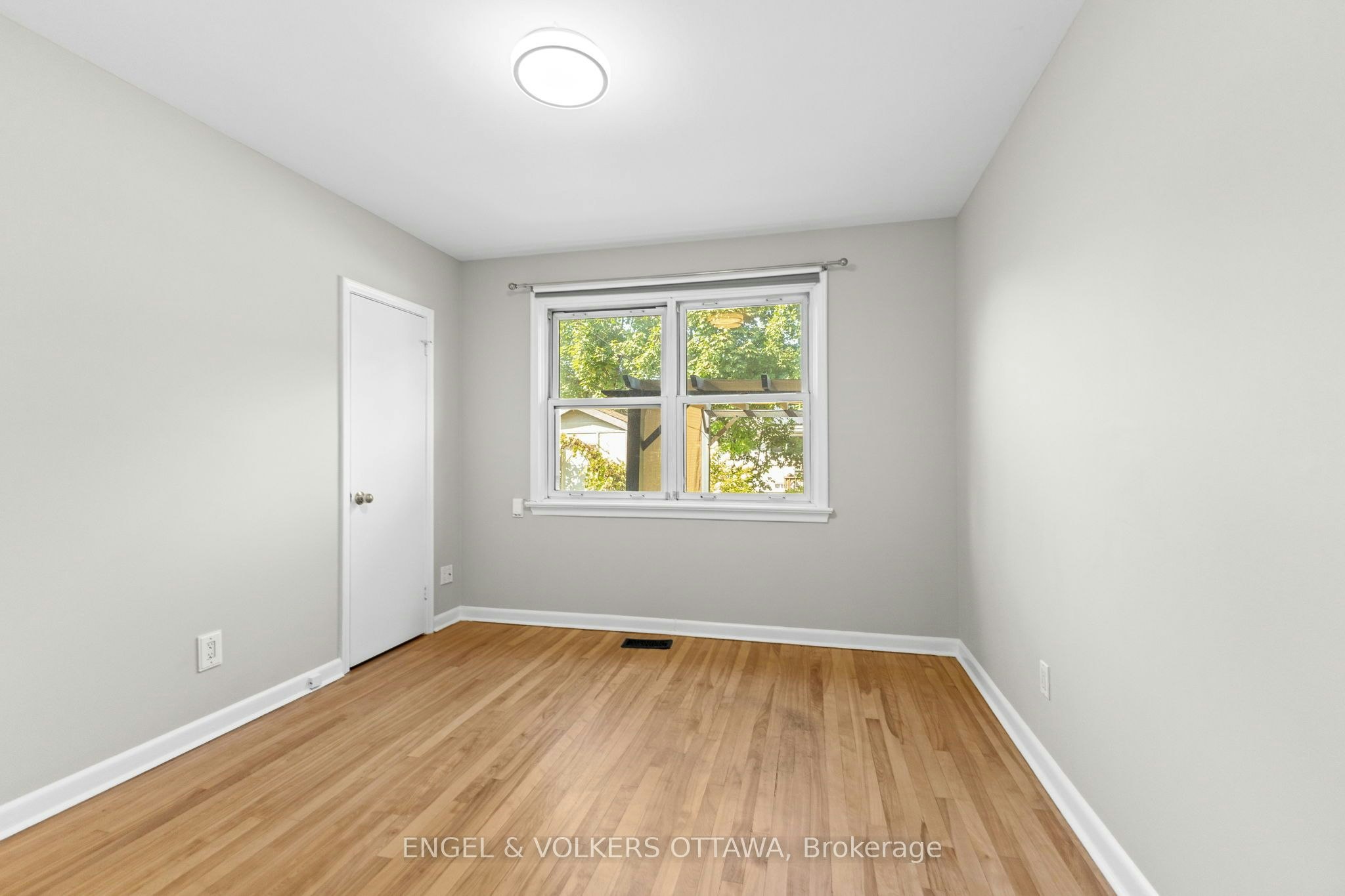 855 Weston Drive, Ottawa, ON, K1G 1W5 - 14