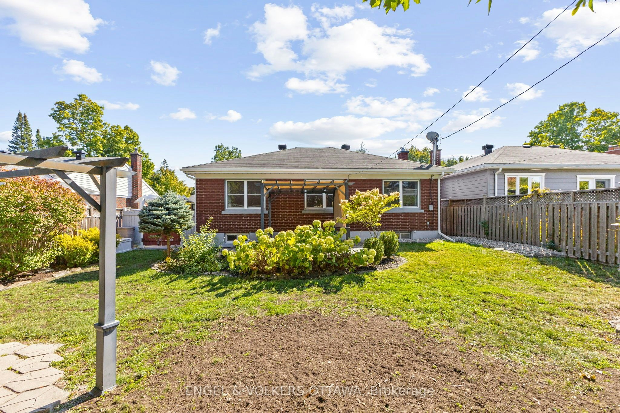 855 Weston Drive, Ottawa, ON, K1G 1W5 - 34