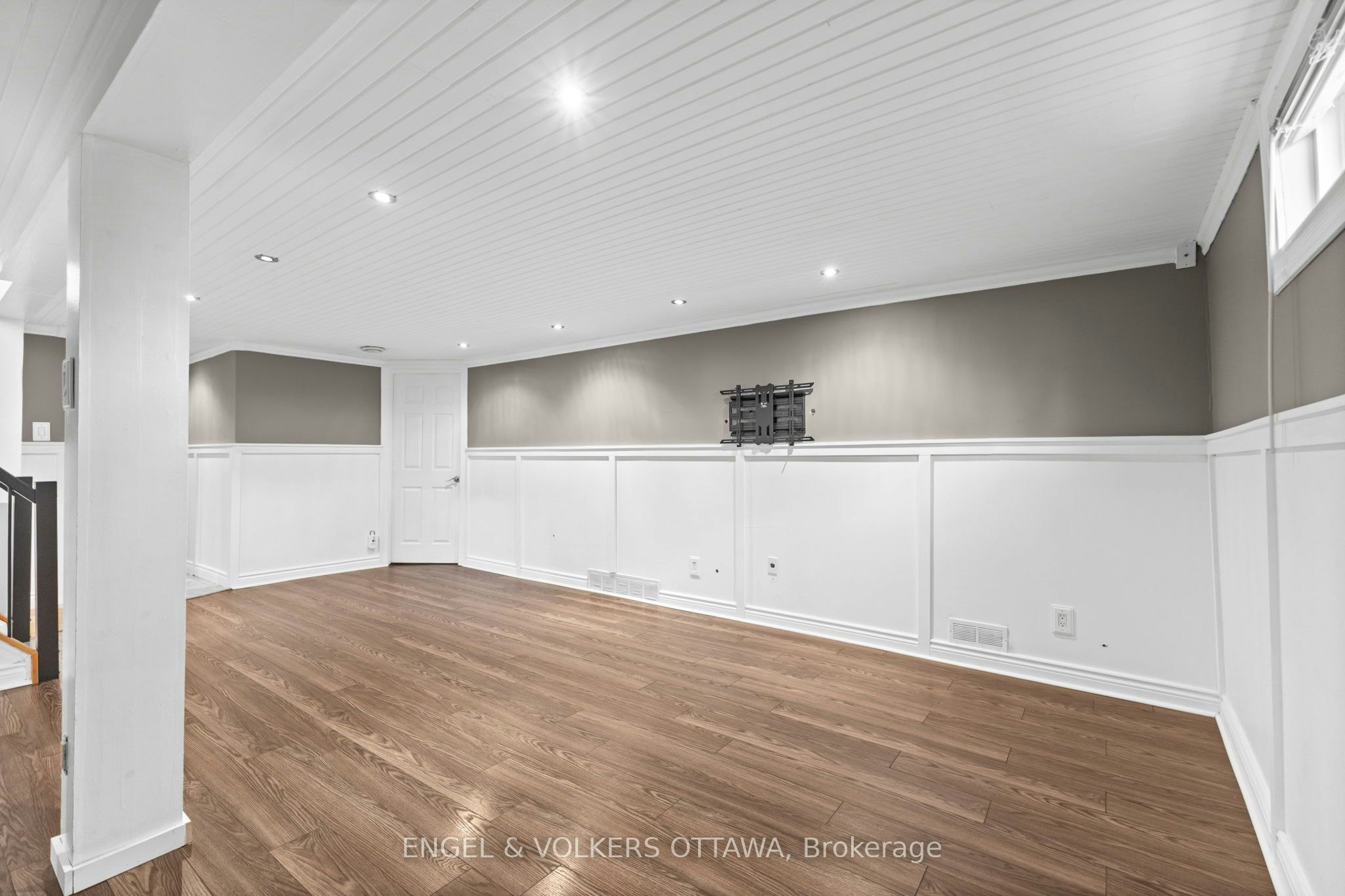 855 Weston Drive, Ottawa, ON, K1G 1W5 - 22