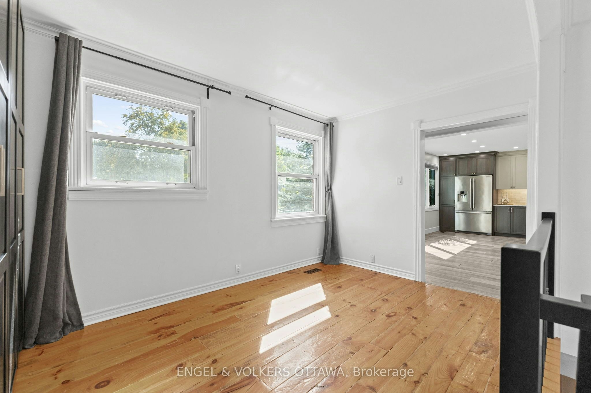 855 Weston Drive, Ottawa, ON, K1G 1W5 - 10