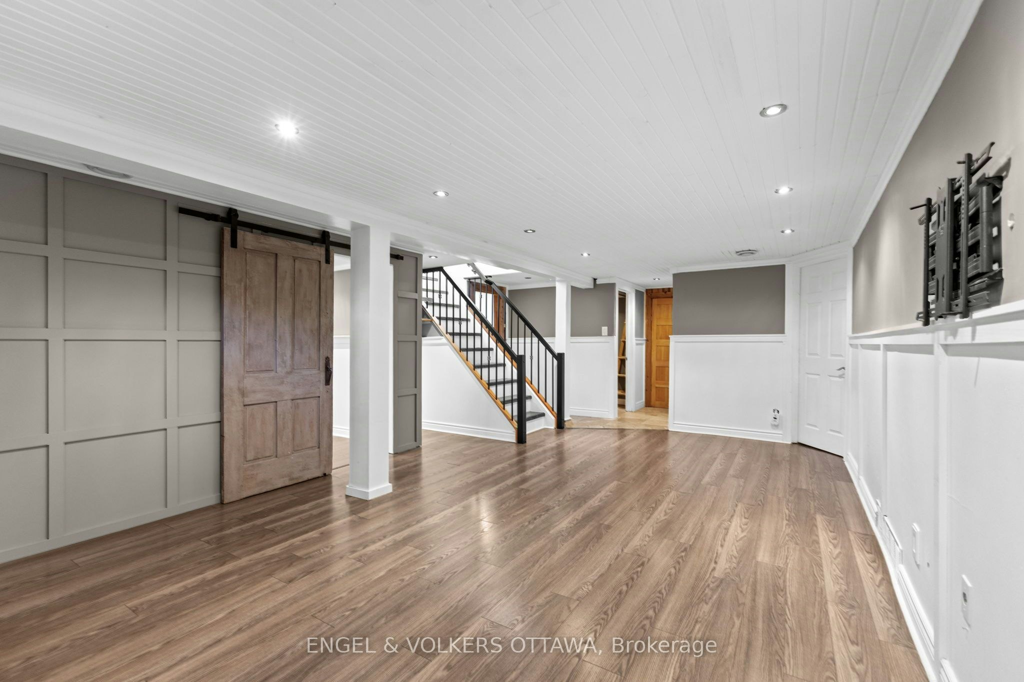 855 Weston Drive, Ottawa, ON, K1G 1W5 - 21