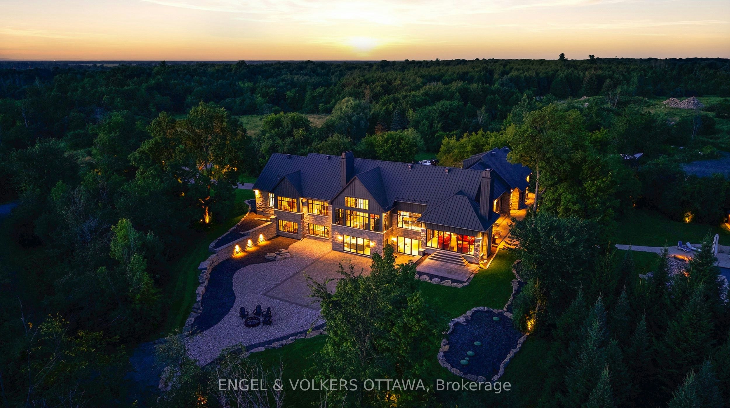 1547 John Quinn Road, Ottawa, ON, K4P 1J7