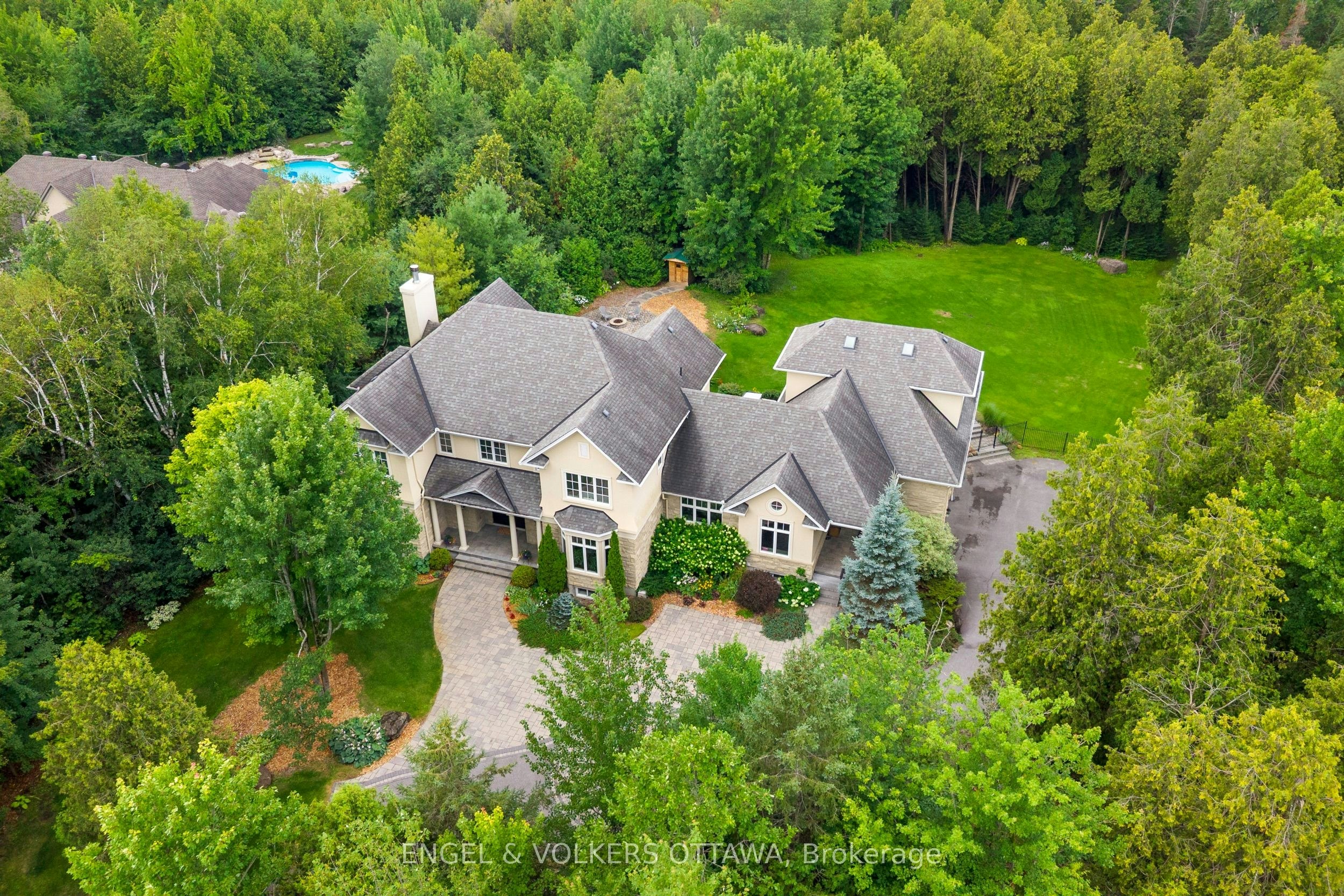 1408 Blackhorse Court, Manotick, ON, K4M 0A6