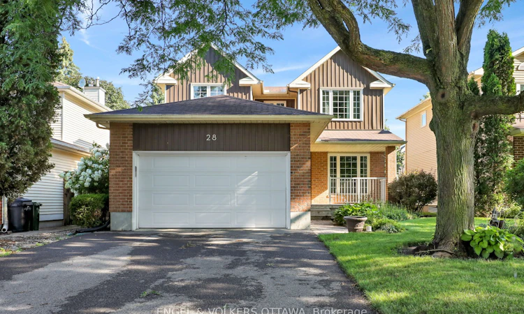 28 Weybridge Drive