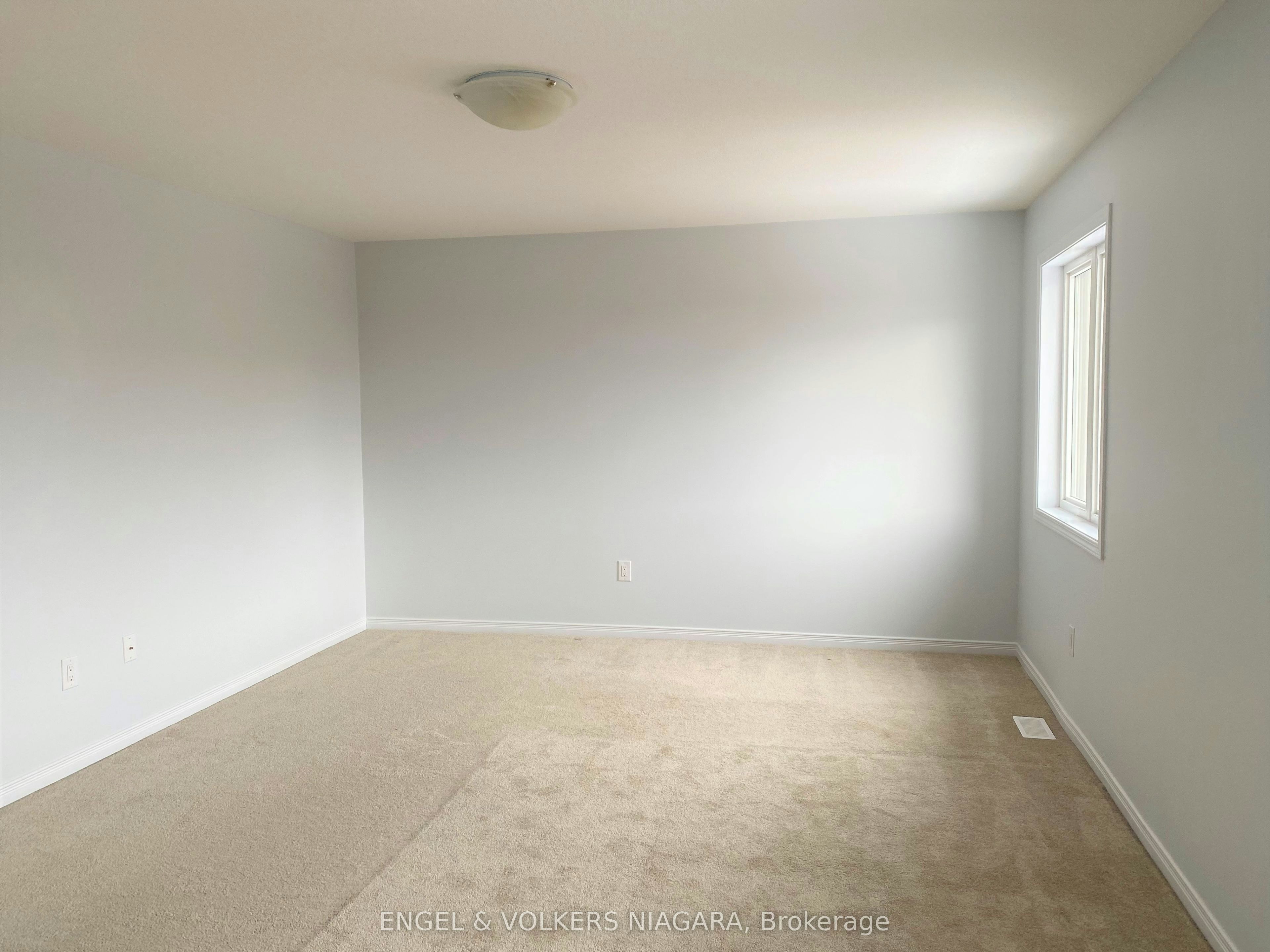 8576 Sweet Chestnut Drive, Niagara Falls, ON, L2H 0N1 - 15