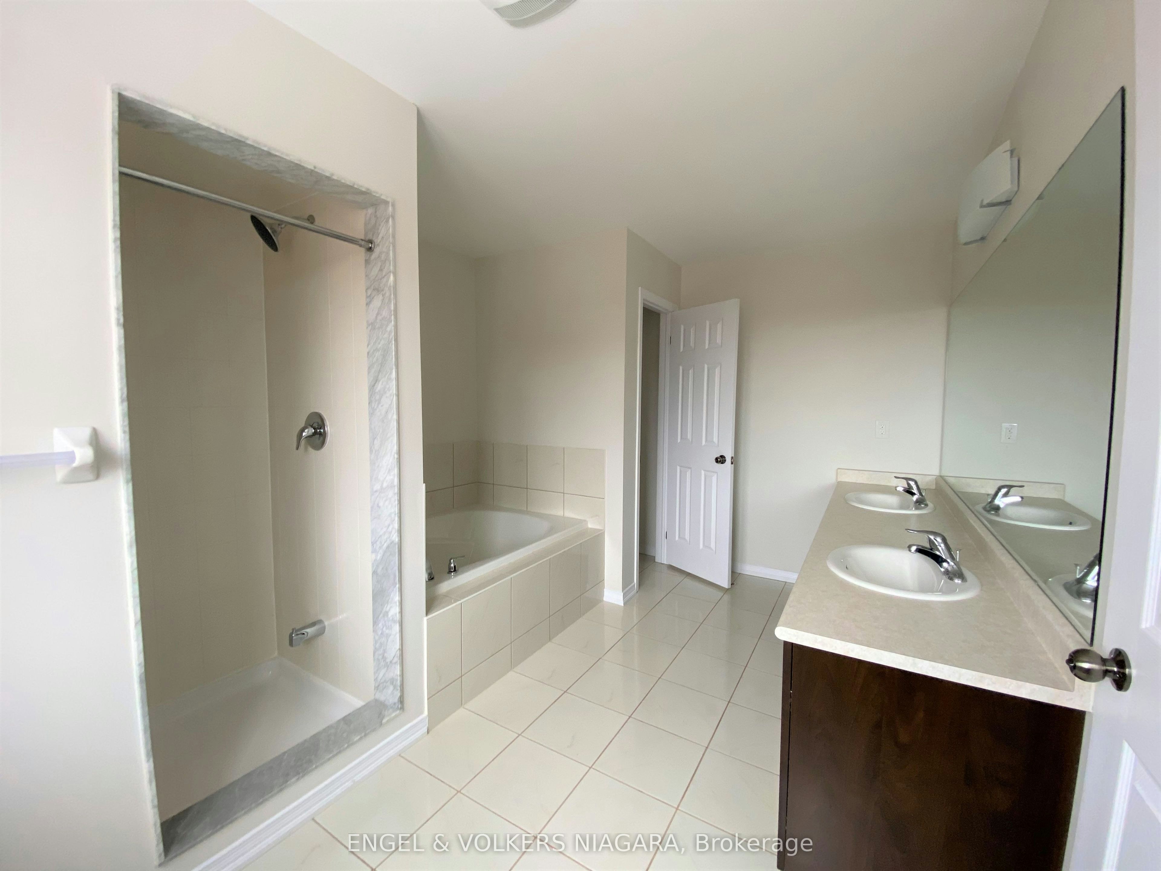 8576 Sweet Chestnut Drive, Niagara Falls, ON, L2H 0N1 - 18