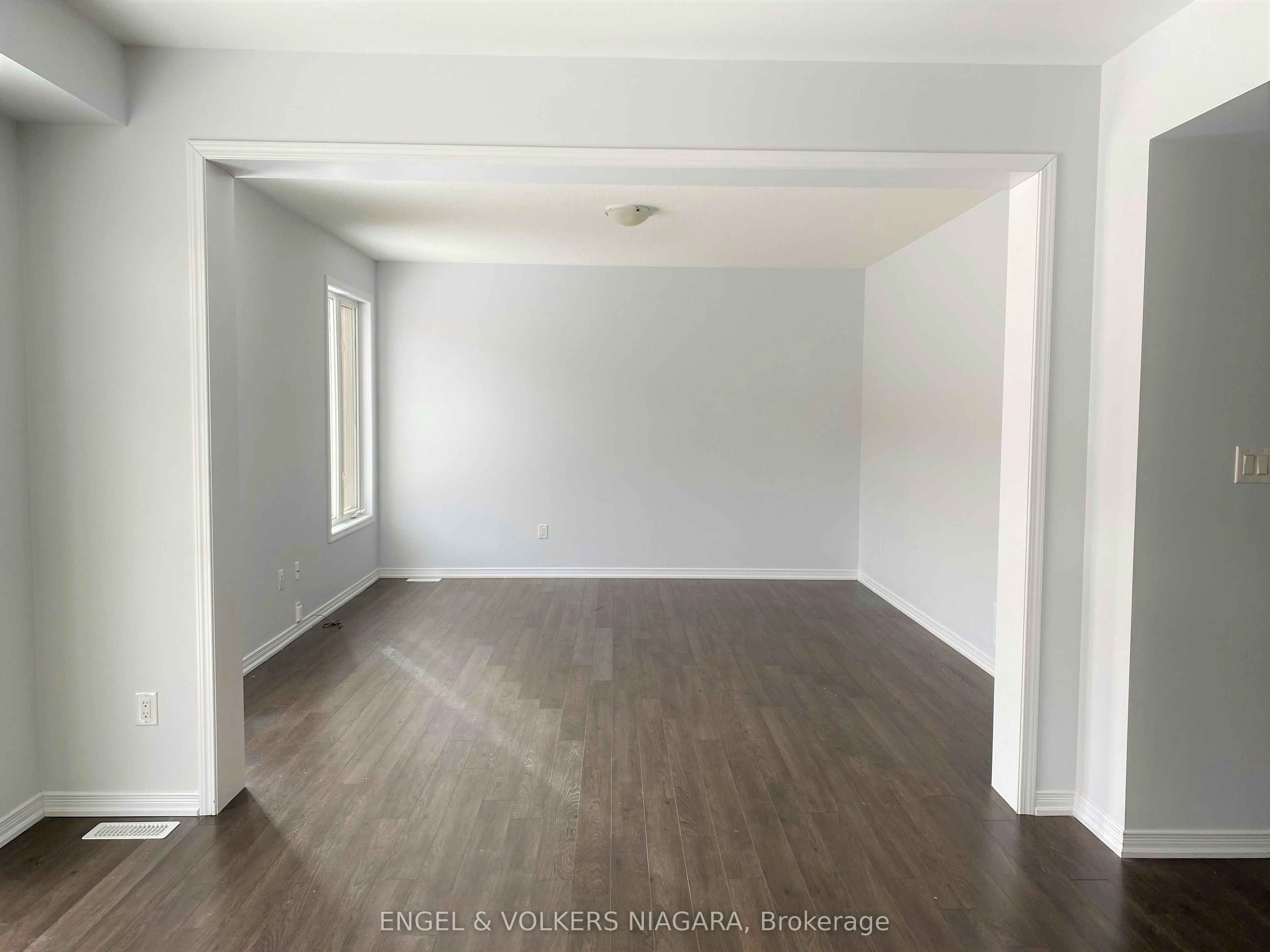 8576 Sweet Chestnut Drive, Niagara Falls, ON, L2H 0N1 - 6