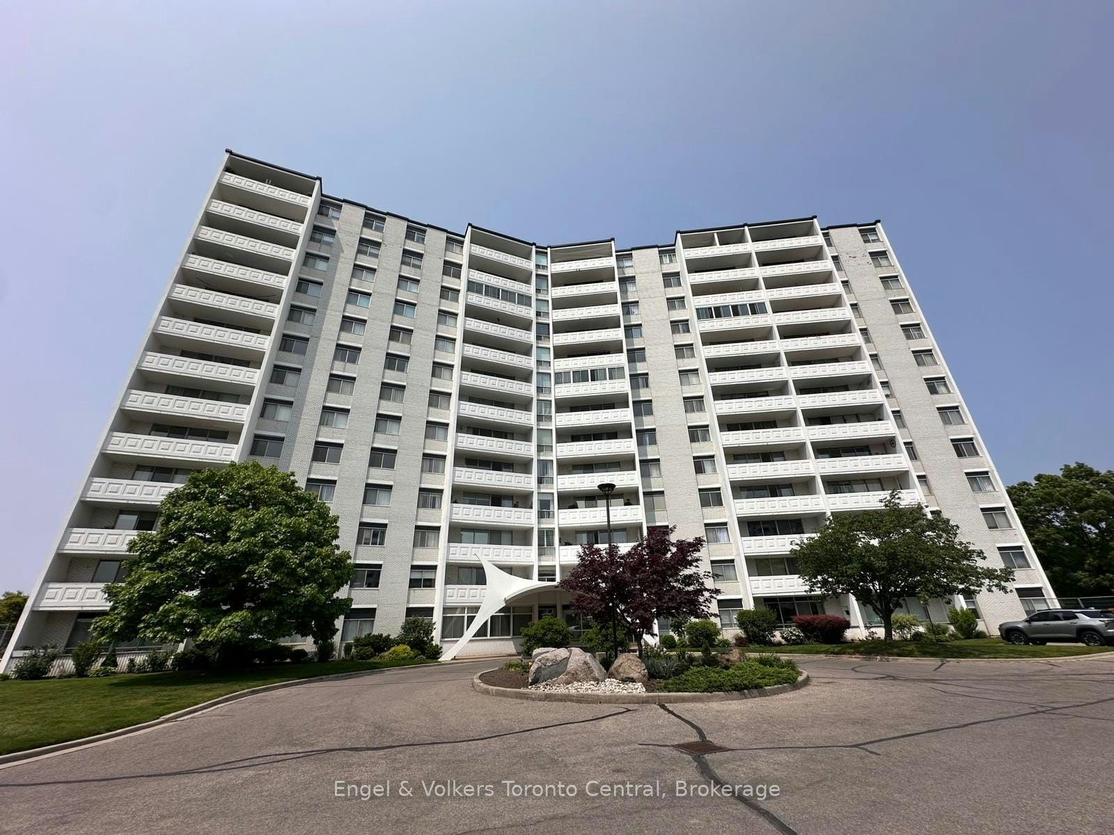 502-15 Towering Heights Boulevard, St. Catharines, ON, L2T 3G7