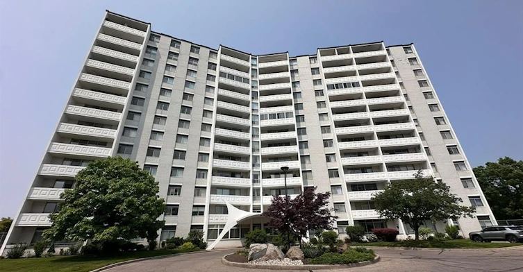 502-15 Towering Heights Boulevard, St. Catharines, ON, L2T 3G7