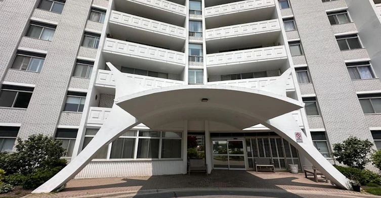 502-15 Towering Heights Boulevard, St. Catharines, ON, L2T 3G7 - 2