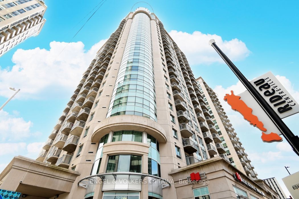 902-234 Rideau Street, Ottawa, ON, K1N 0A9