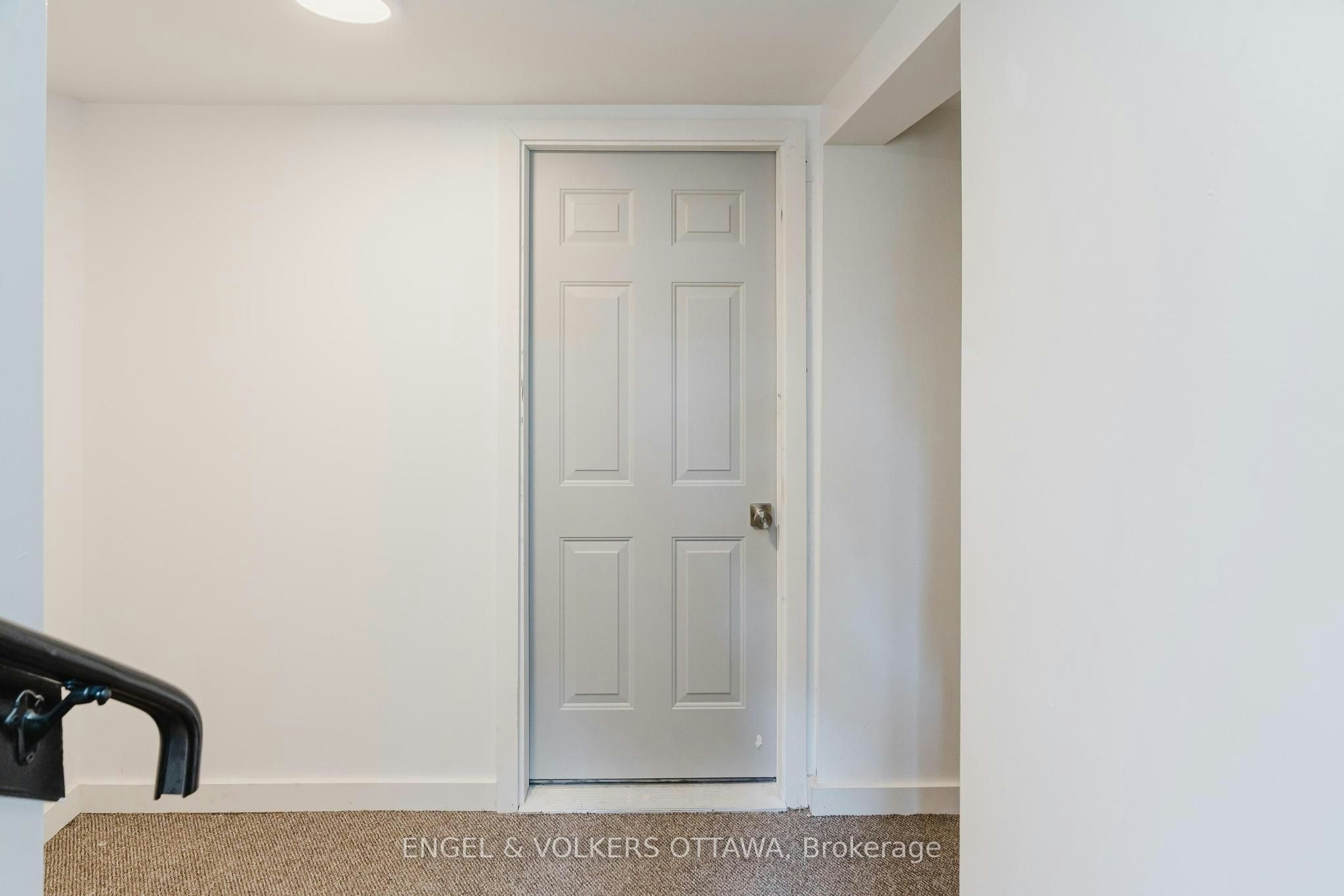 3-896 Pinewood Crescent, Ottawa, ON, K2B 5Y4 - 5