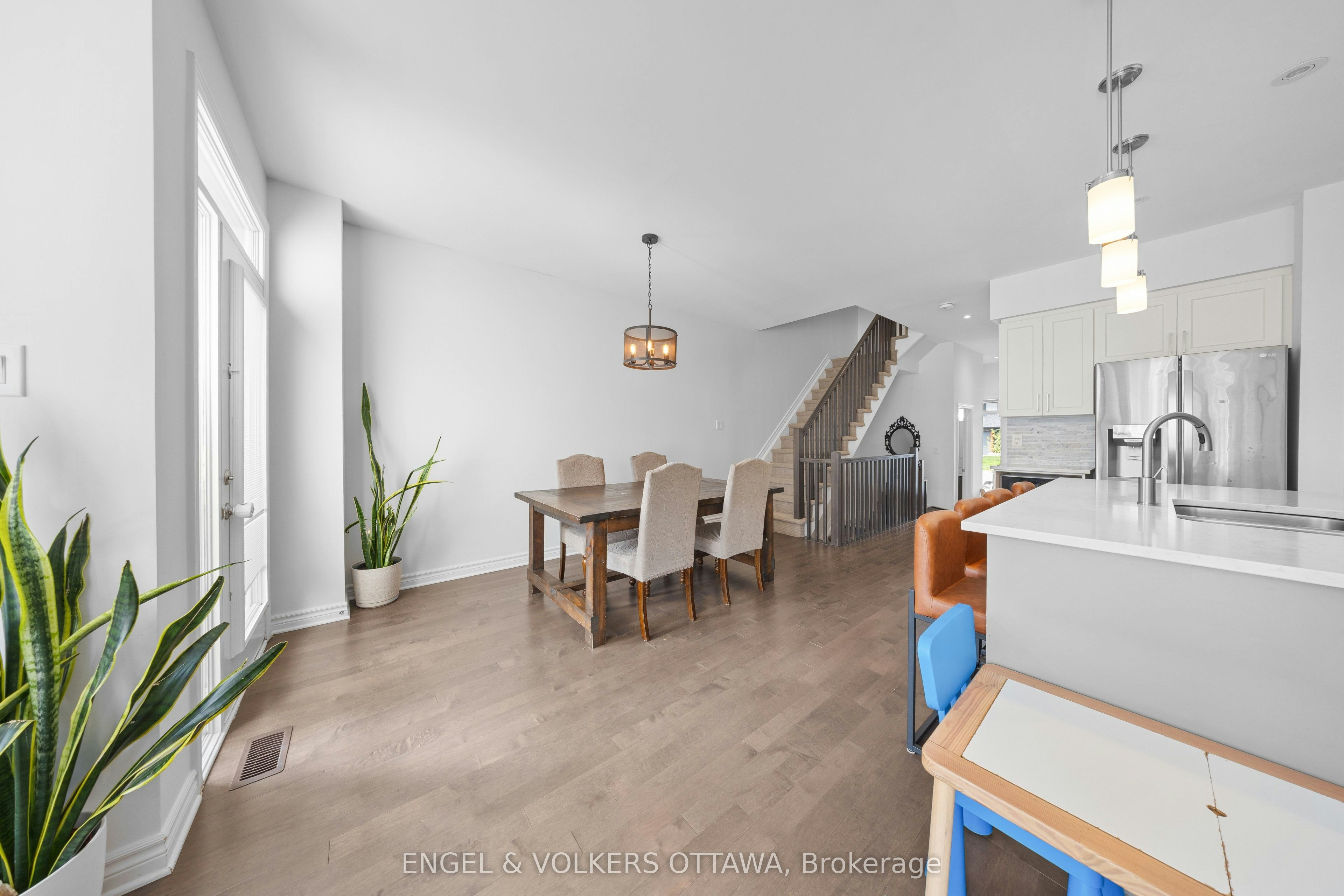 519 Borbridge Avenue, Ottawa, ON, K4M 0J1 - 12