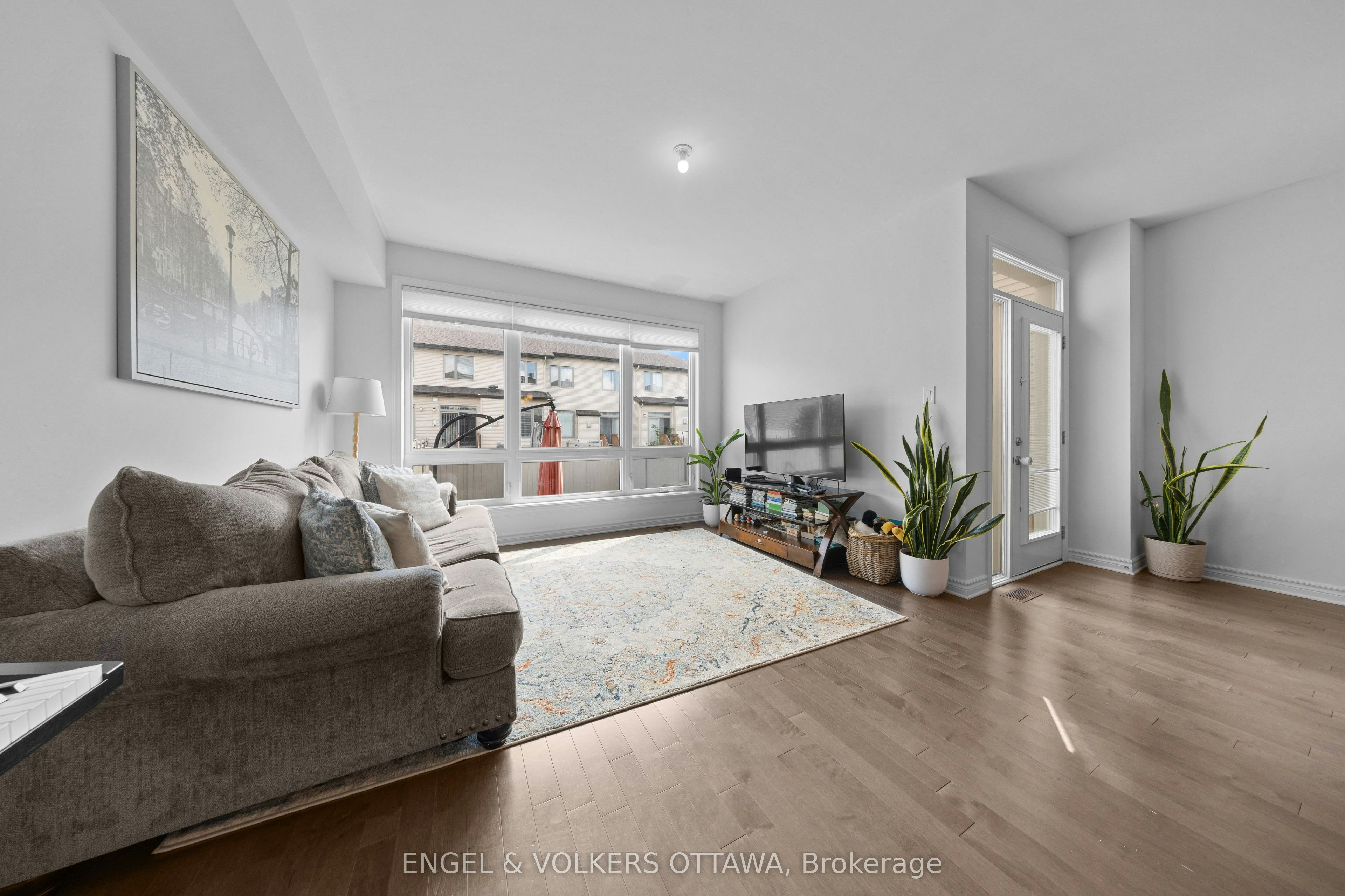 519 Borbridge Avenue, Ottawa, ON, K4M 0J1 - 9
