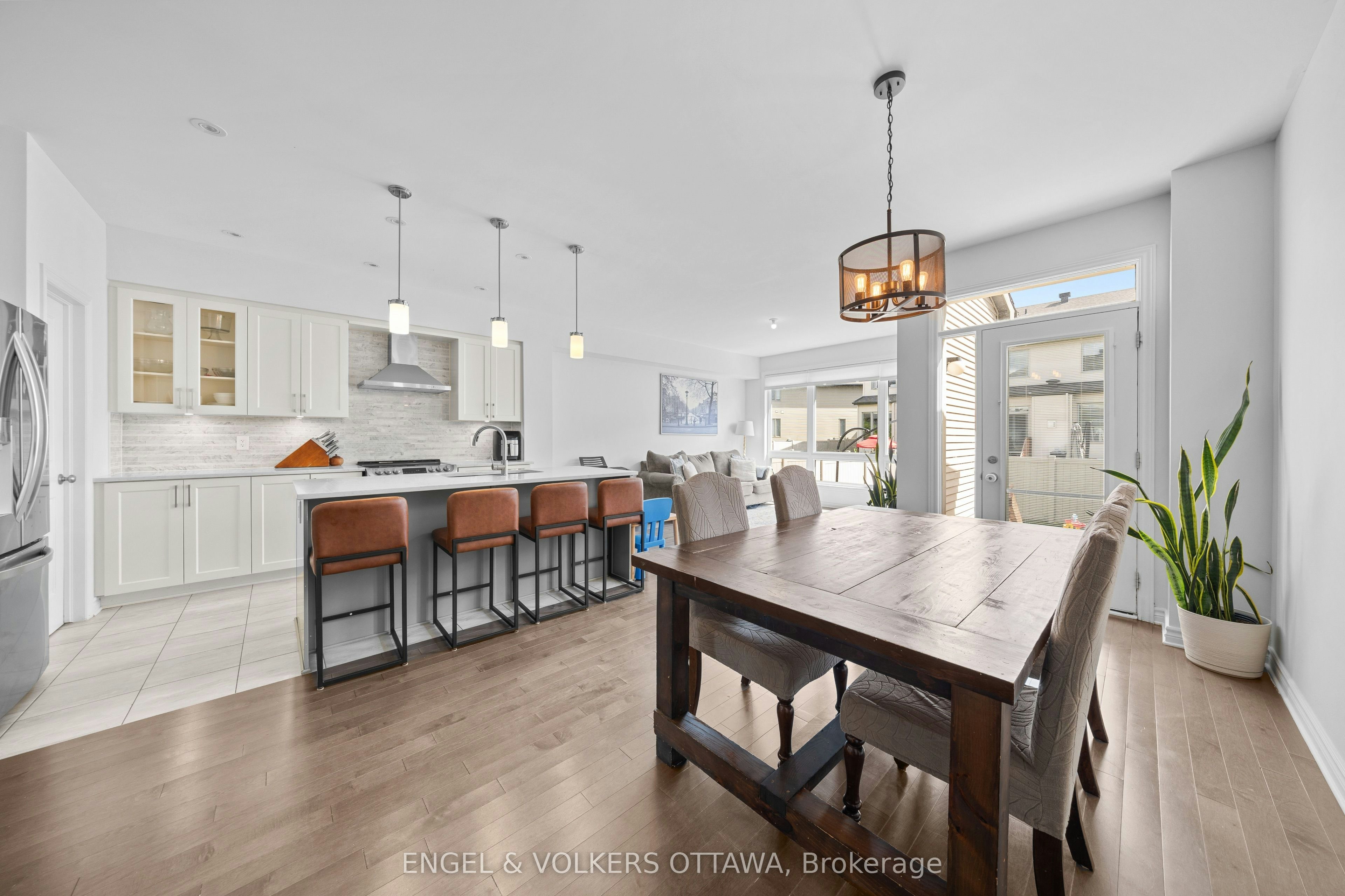 519 Borbridge Avenue, Ottawa, ON, K4M 0J1 - 5