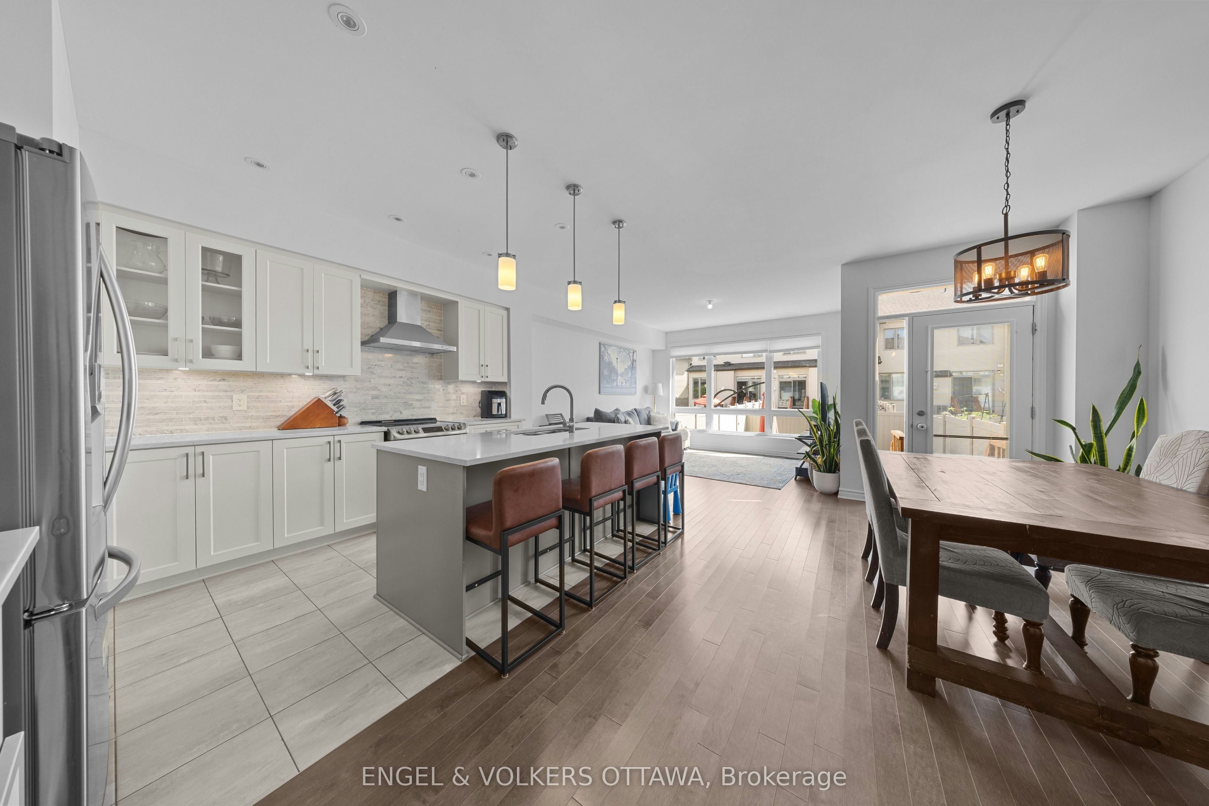 519 Borbridge Avenue, Ottawa, ON, K4M 0J1 - 4