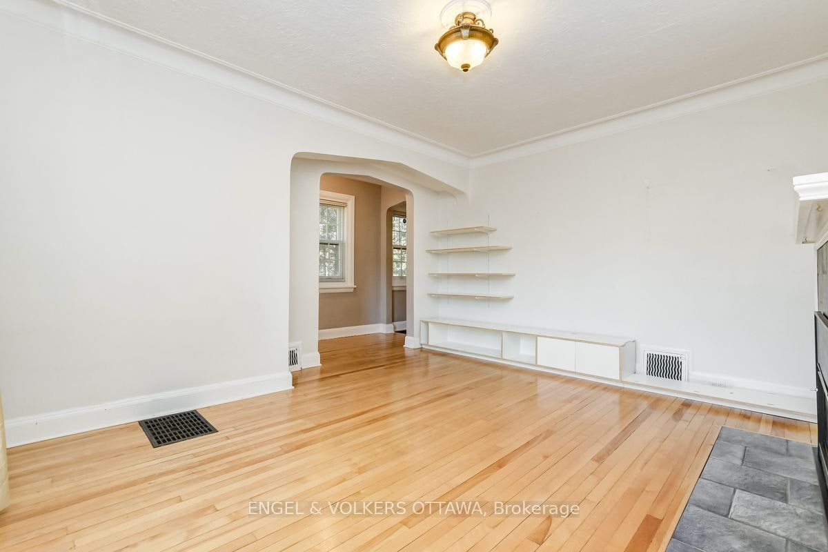 475 Golden Avenue, Ottawa, ON, K2A 2E4 - 7