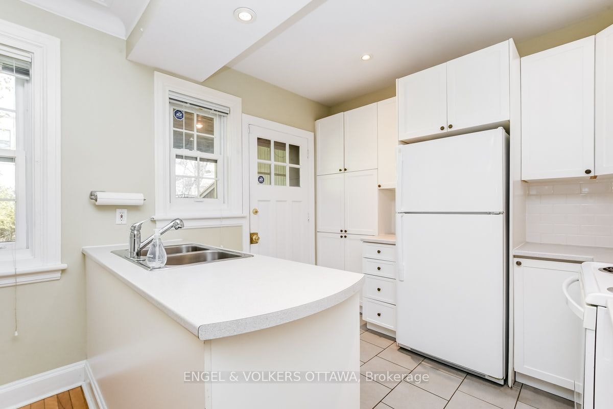 475 Golden Avenue, Ottawa, ON, K2A 2E4 - 11