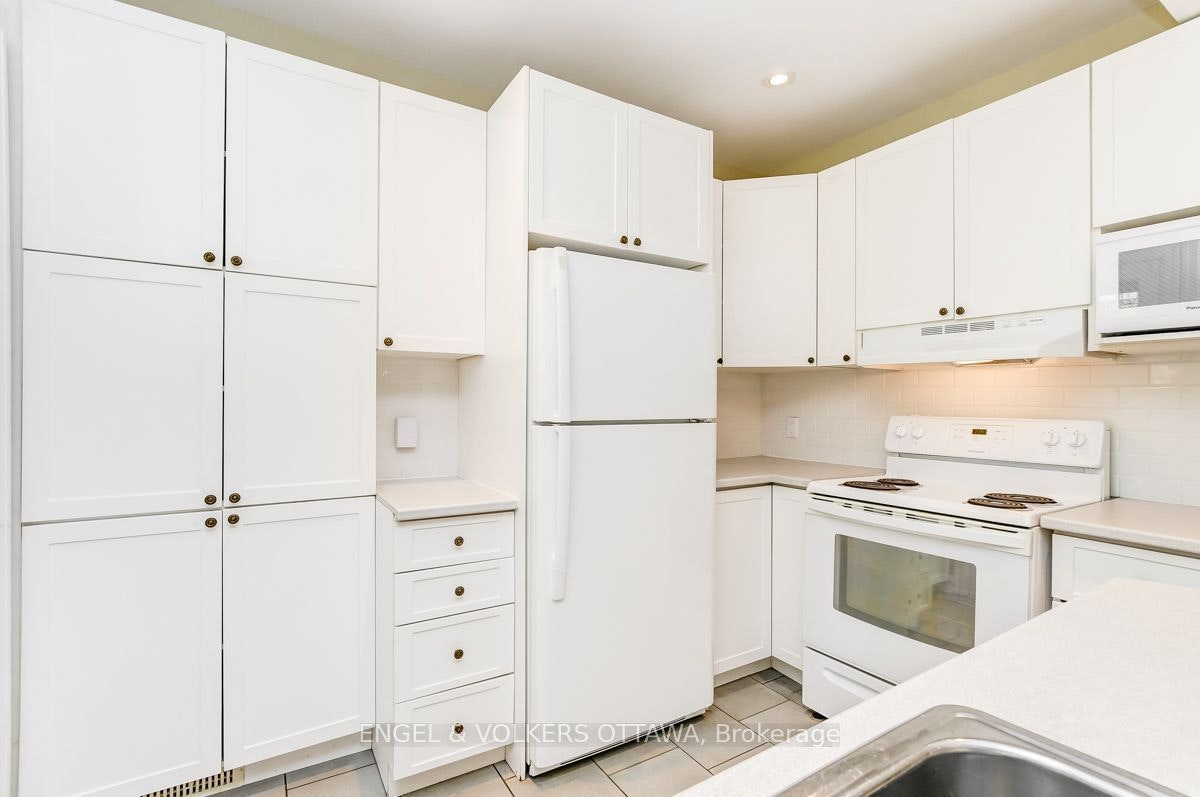 475 Golden Avenue, Ottawa, ON, K2A 2E4 - 14
