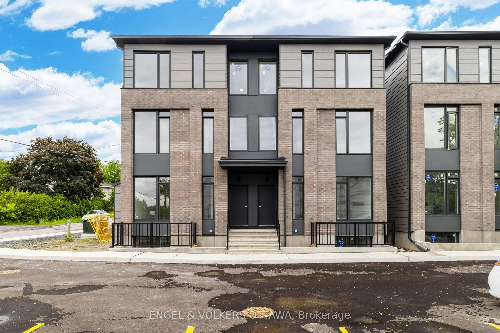 D-1258 Marenger Street, Ottawa, ON, K1C 1S2