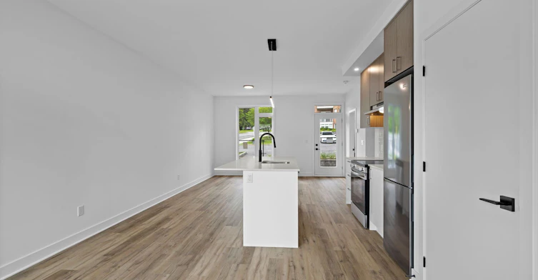 D-1258 Marenger Street, Ottawa, ON, K1C 1S2 - 4