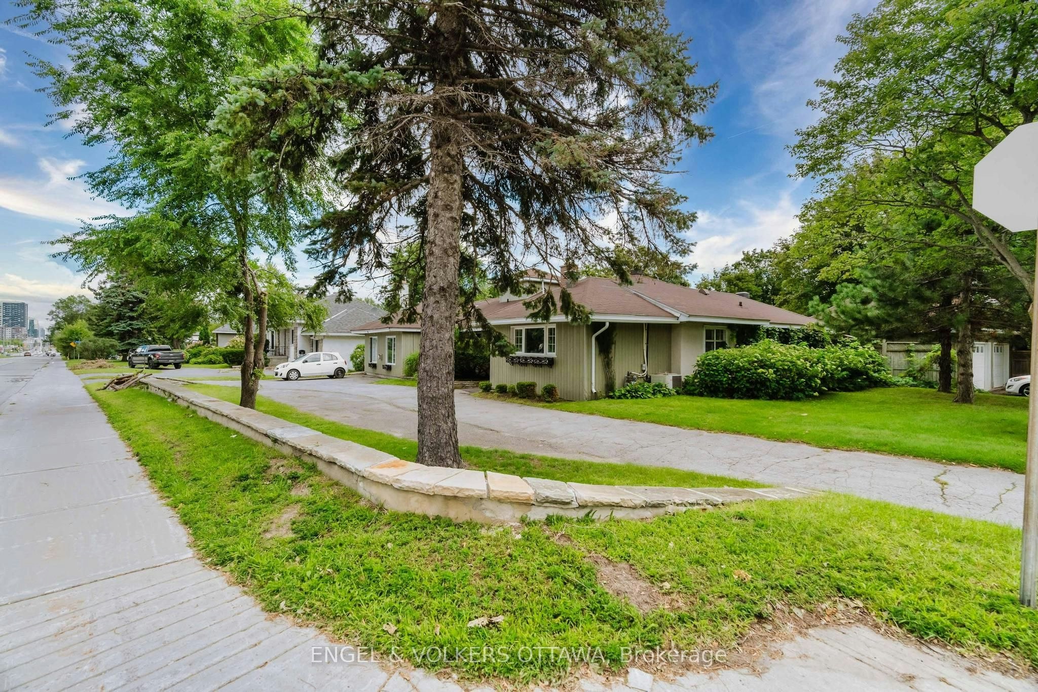 1994 Carling Avenue, Ottawa, ON, K2A 1G1 - 47