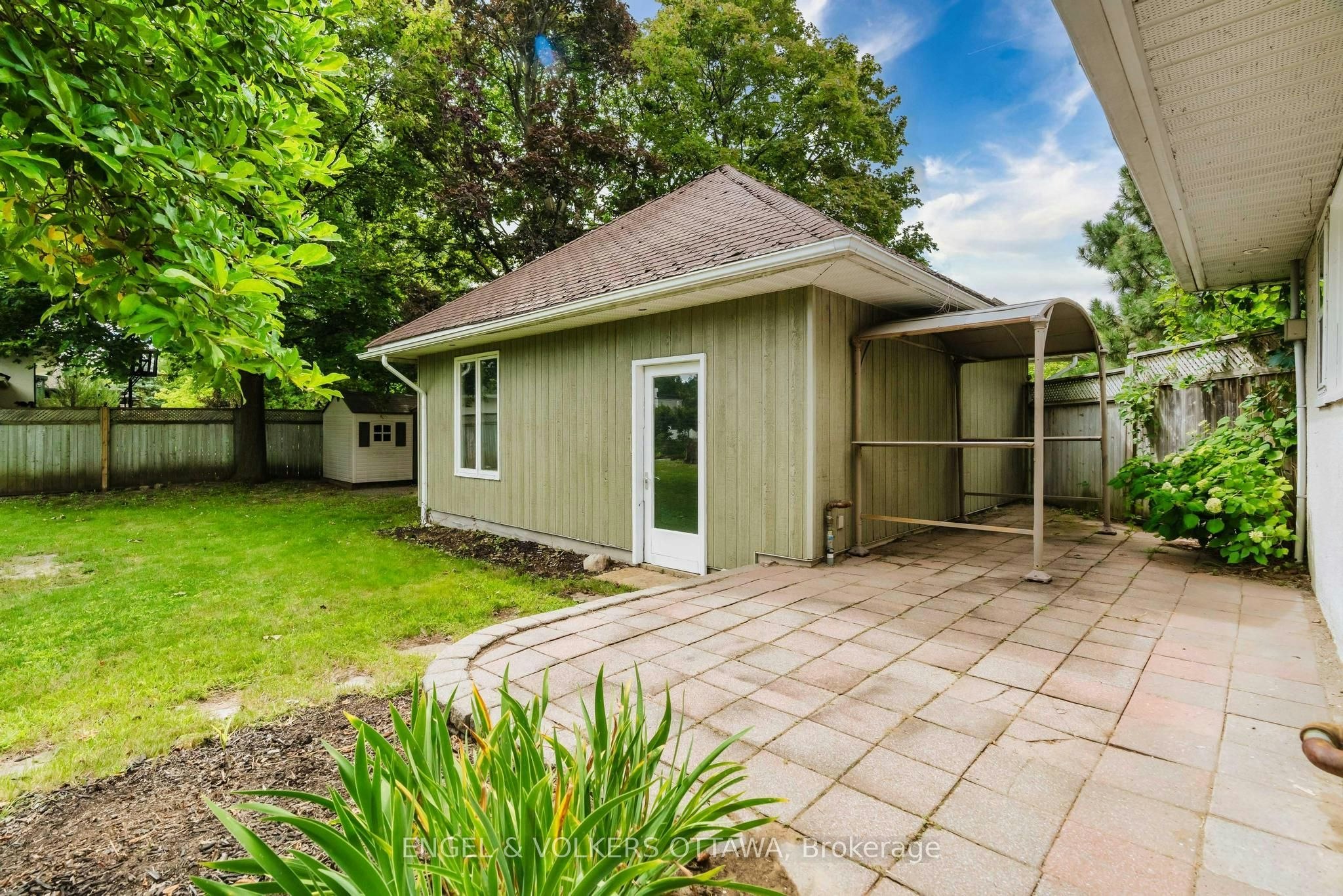 1994 Carling Avenue, Ottawa, ON, K2A 1G1 - 44