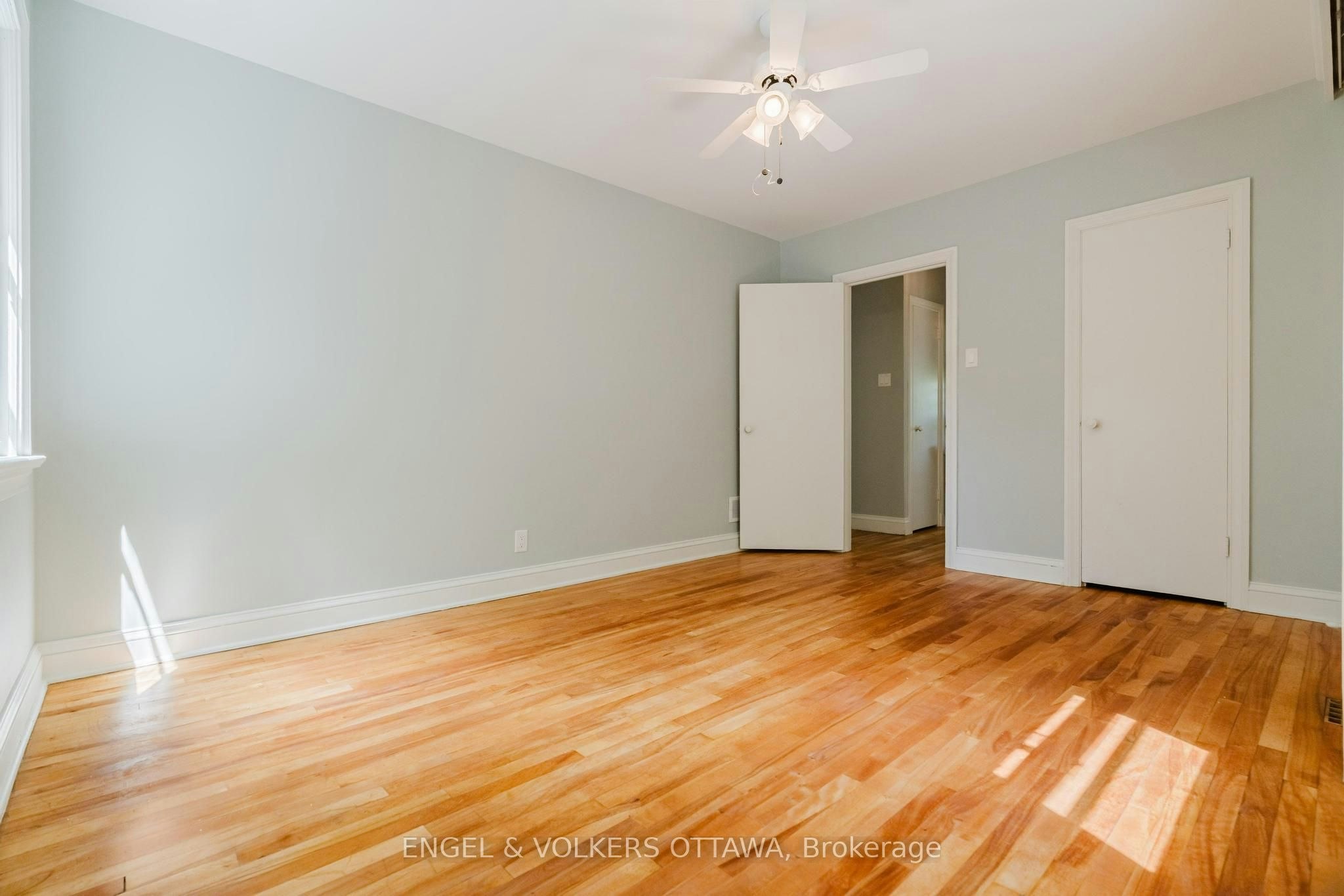 2028 Carling Avenue, Ottawa, ON, K2A 1G2 - 27