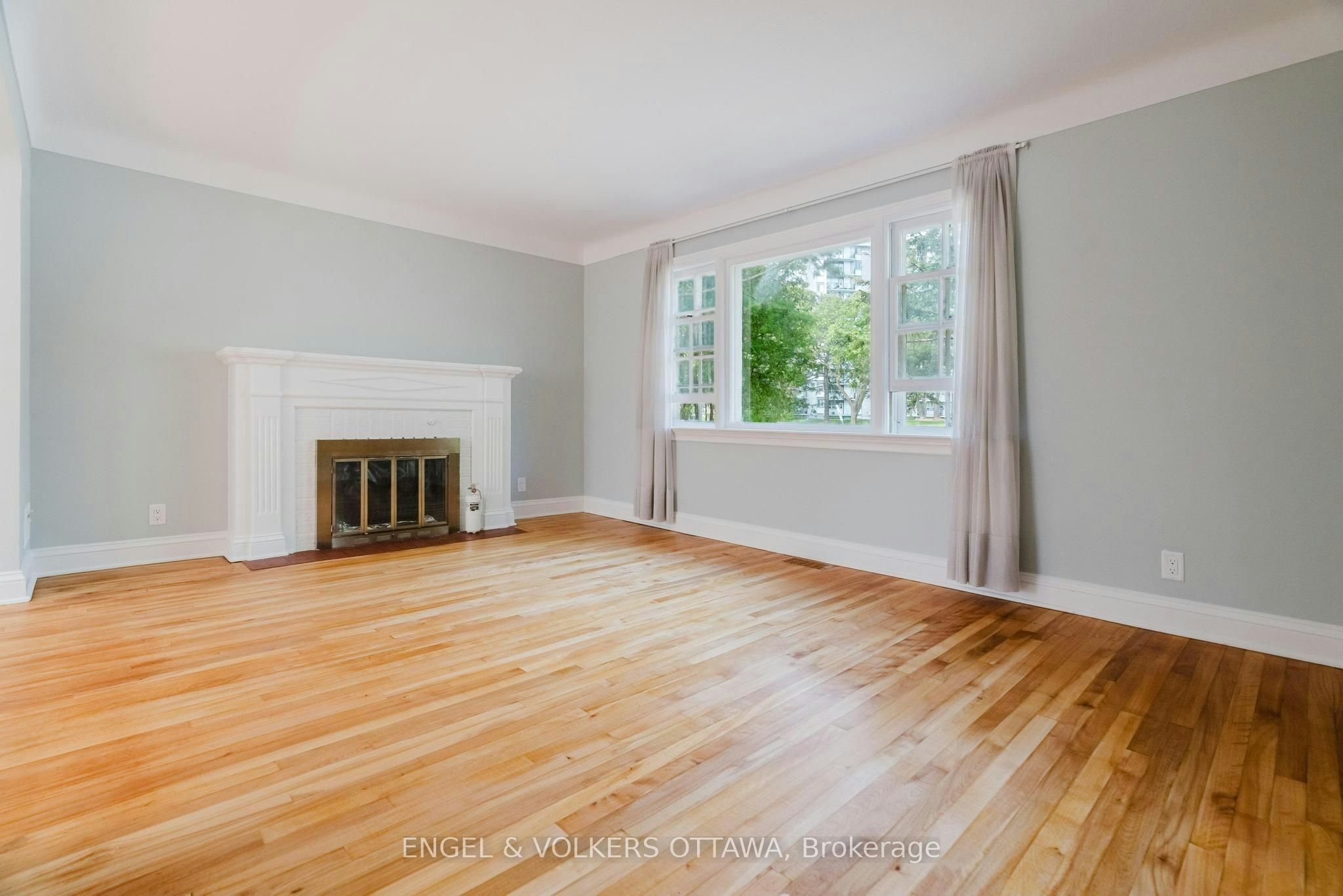 2028 Carling Avenue, Ottawa, ON, K2A 1G2 - 9
