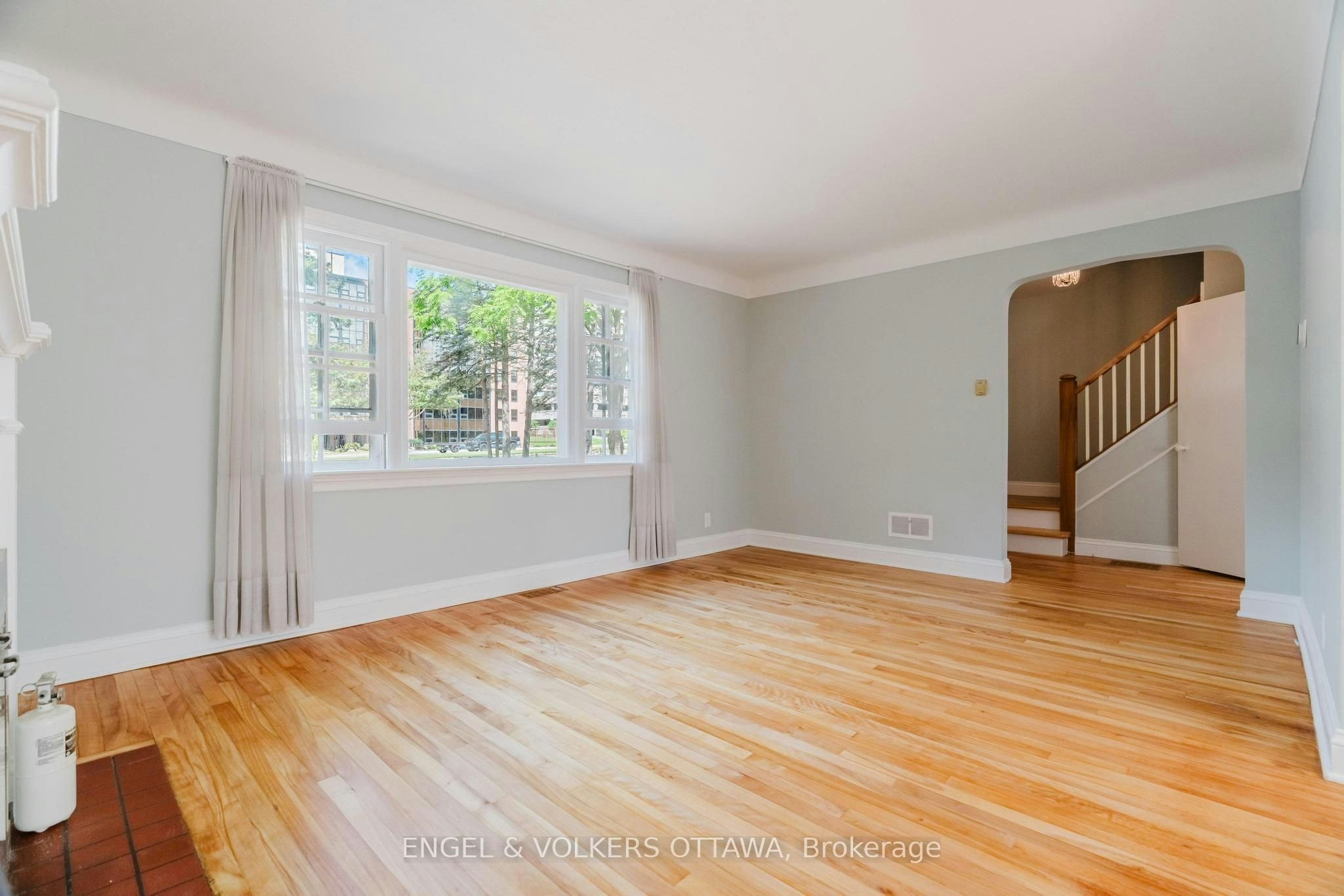 2028 Carling Avenue, Ottawa, ON, K2A 1G2 - 10