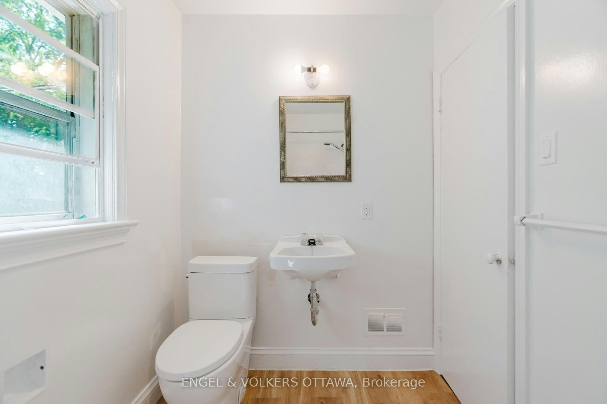 2028 Carling Avenue, Ottawa, ON, K2A 1G2 - 32