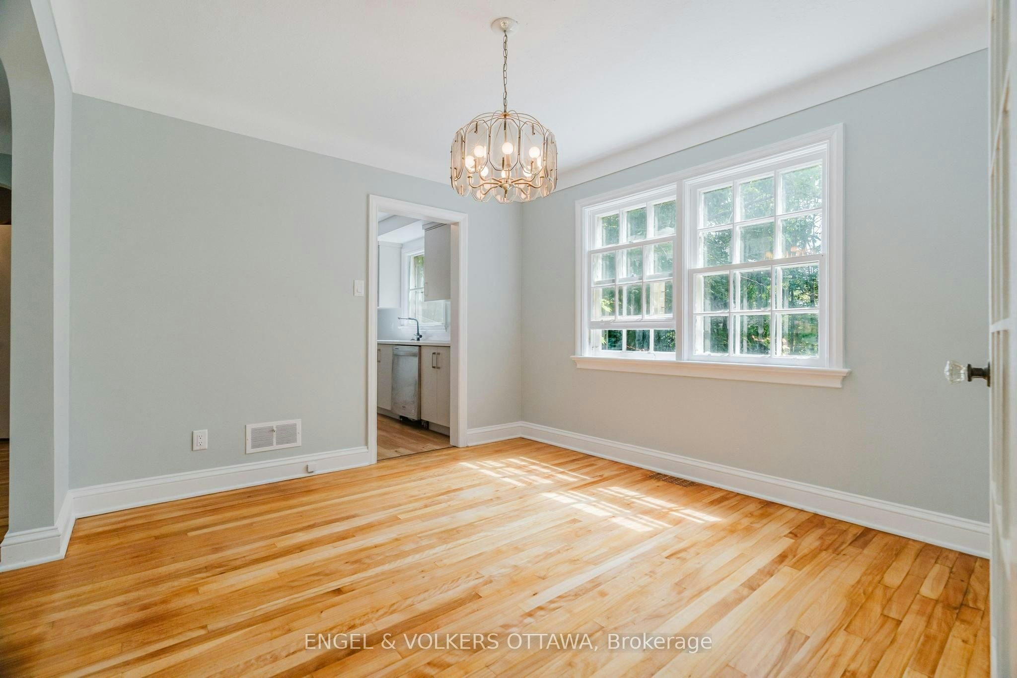 2028 Carling Avenue, Ottawa, ON, K2A 1G2 - 16
