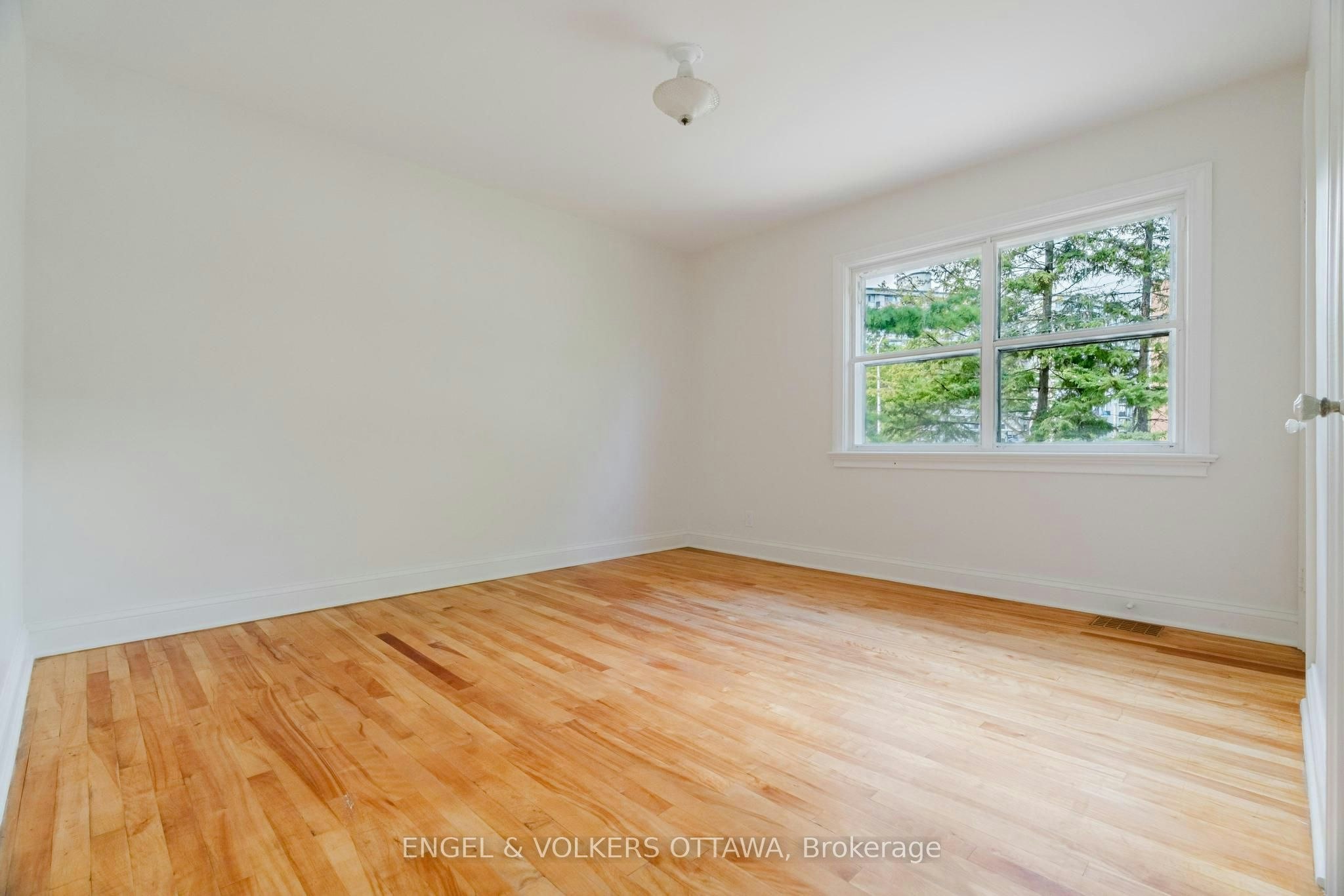 2028 Carling Avenue, Ottawa, ON, K2A 1G2 - 28