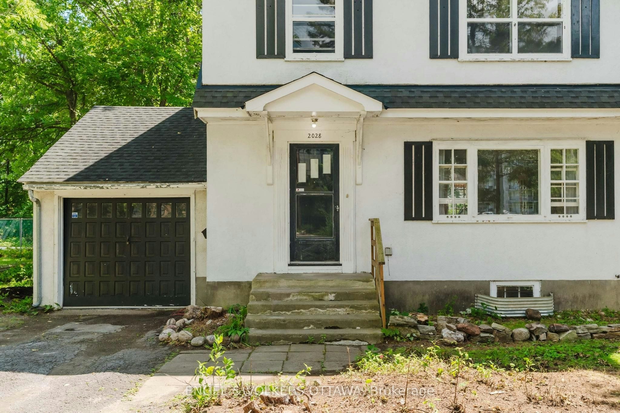 2028 Carling Avenue, Ottawa, ON, K2A 1G2 - 4