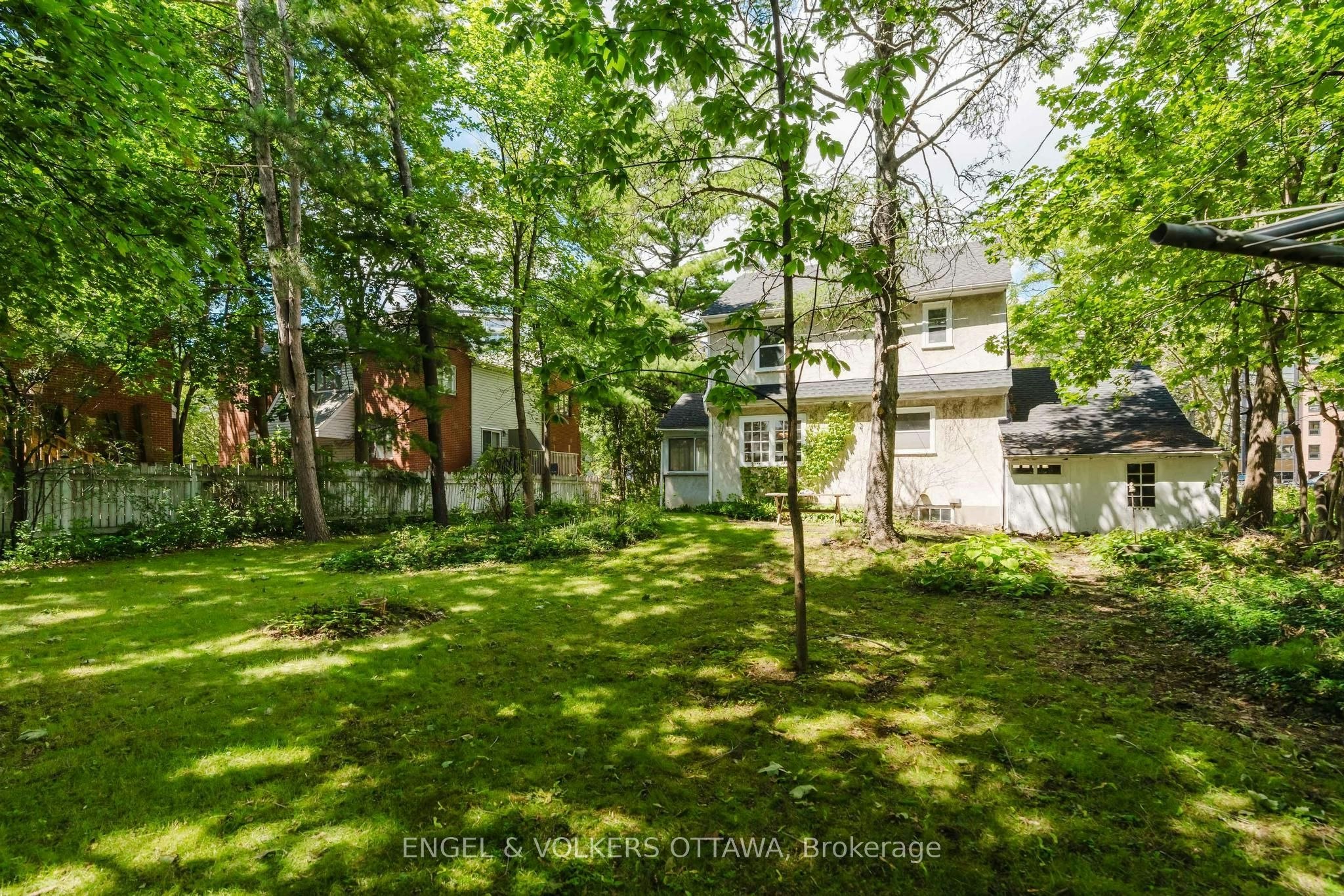 2028 Carling Avenue, Ottawa, ON, K2A 1G2 - 39